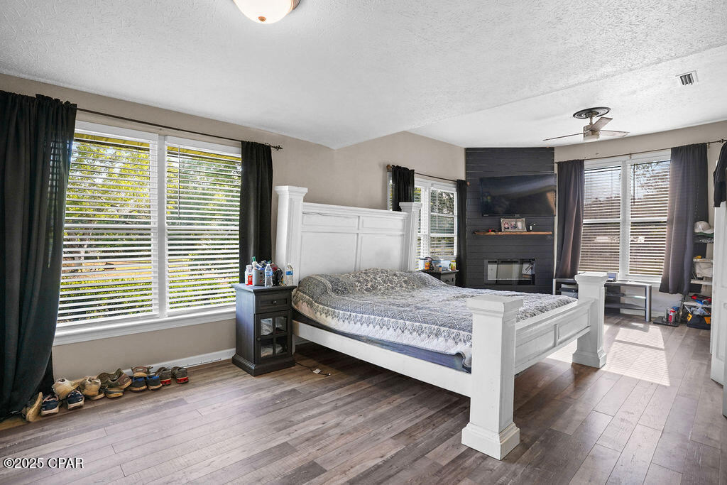 4ldq5u0crz1meqrjrpyxbqaouhkzclpiknsc8yuyy5m