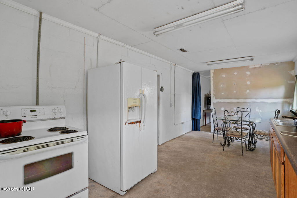 0a1tej4ky0iah25fezmxcsnlgu1ox0fgy5geph7thwy