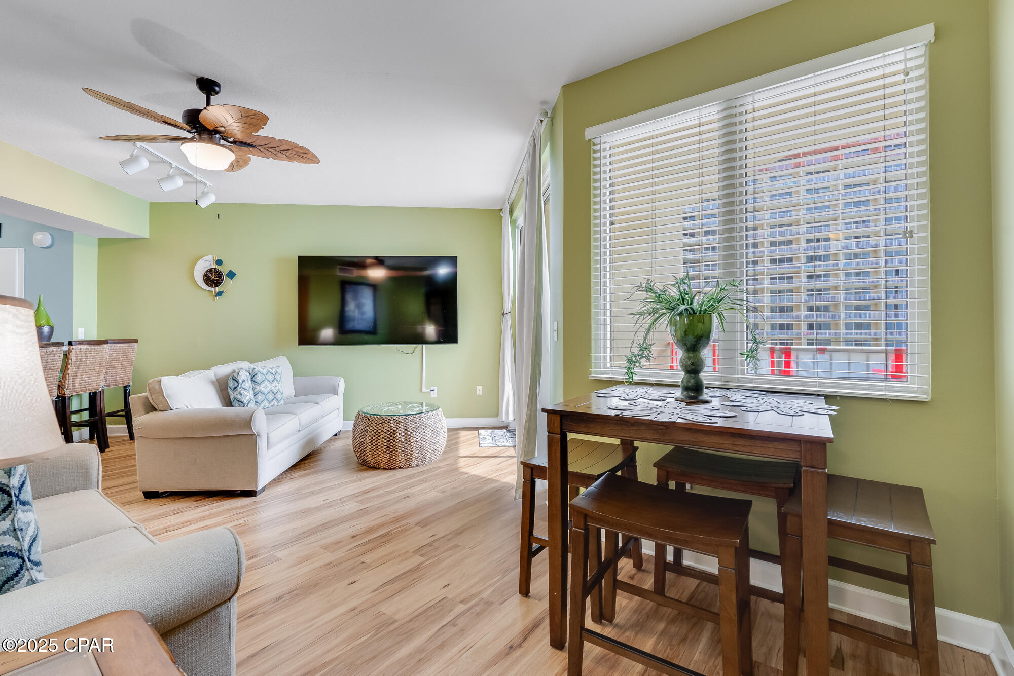 Wea2rdvju_edcarovigvk6kkvokfmnpxg5wgfzvds74