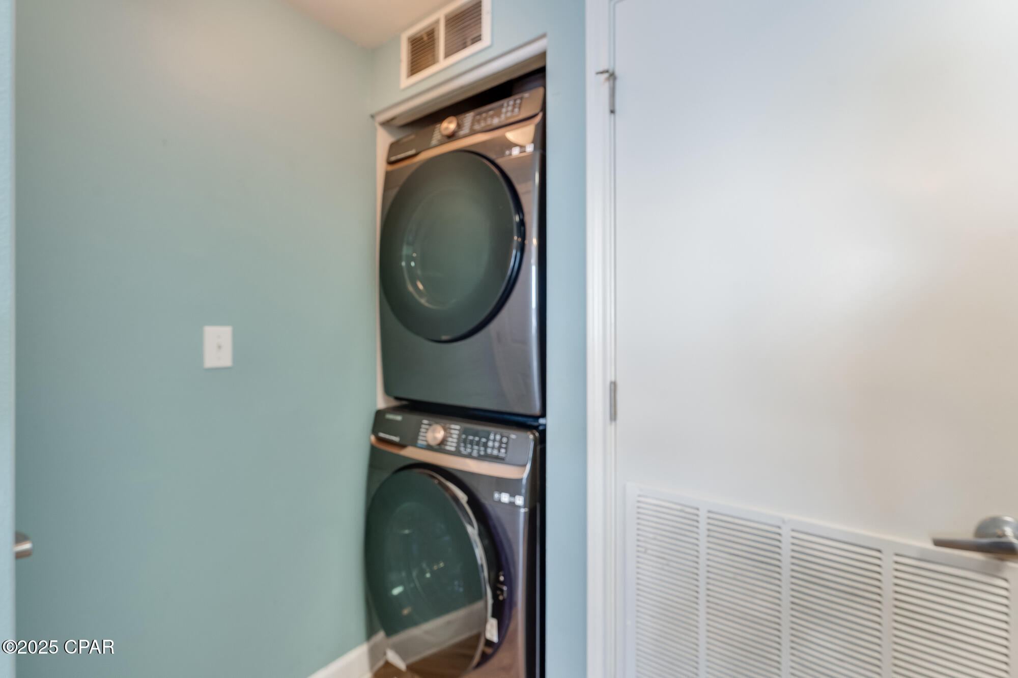  Tneaqtlzhhxjpgxfh5_1vv Icavgd_rwiswjz_l0su