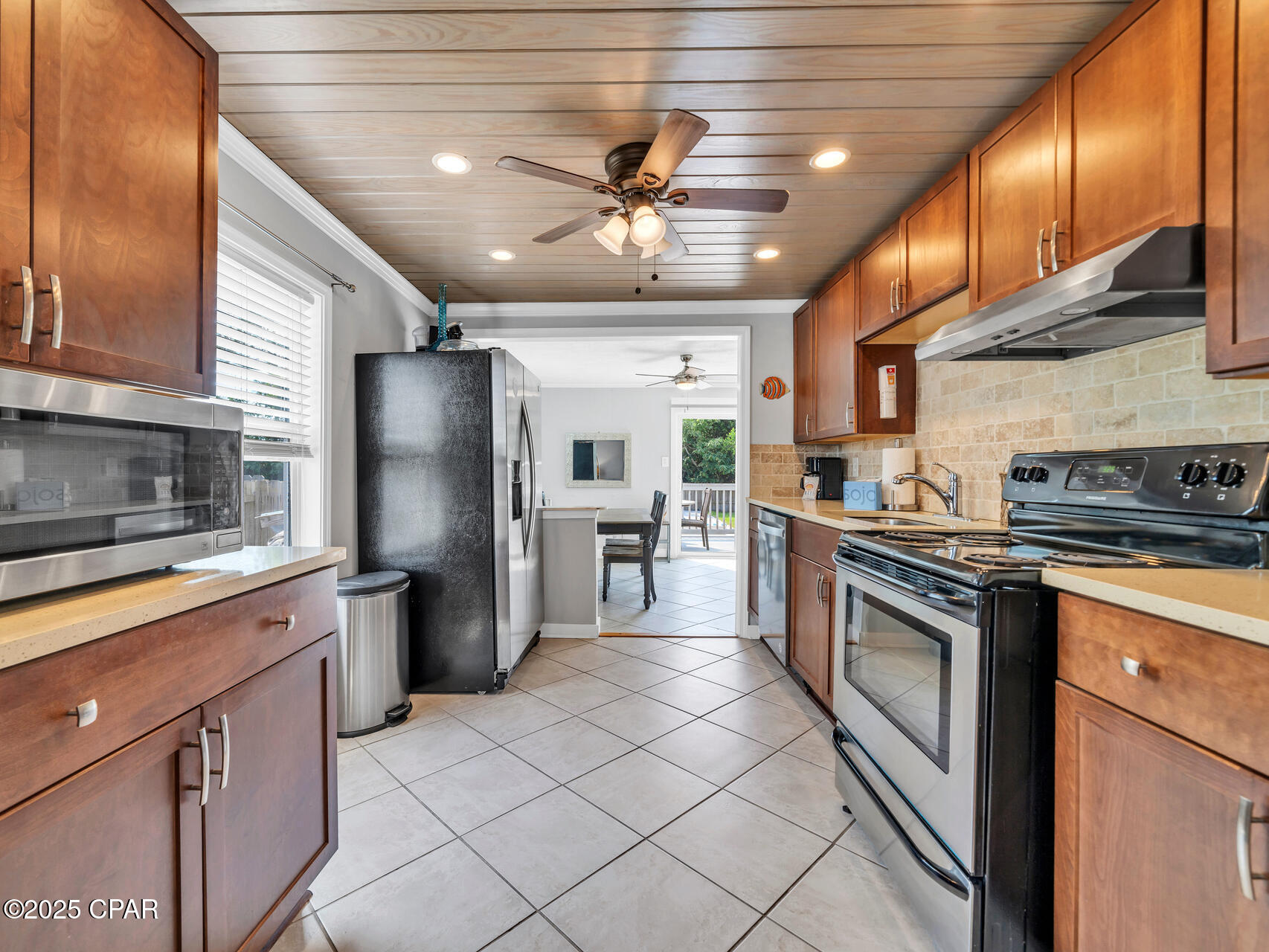 Umncdtlddnil S6mkf_7bew_cyjj84h6lcz3tkxw9bi