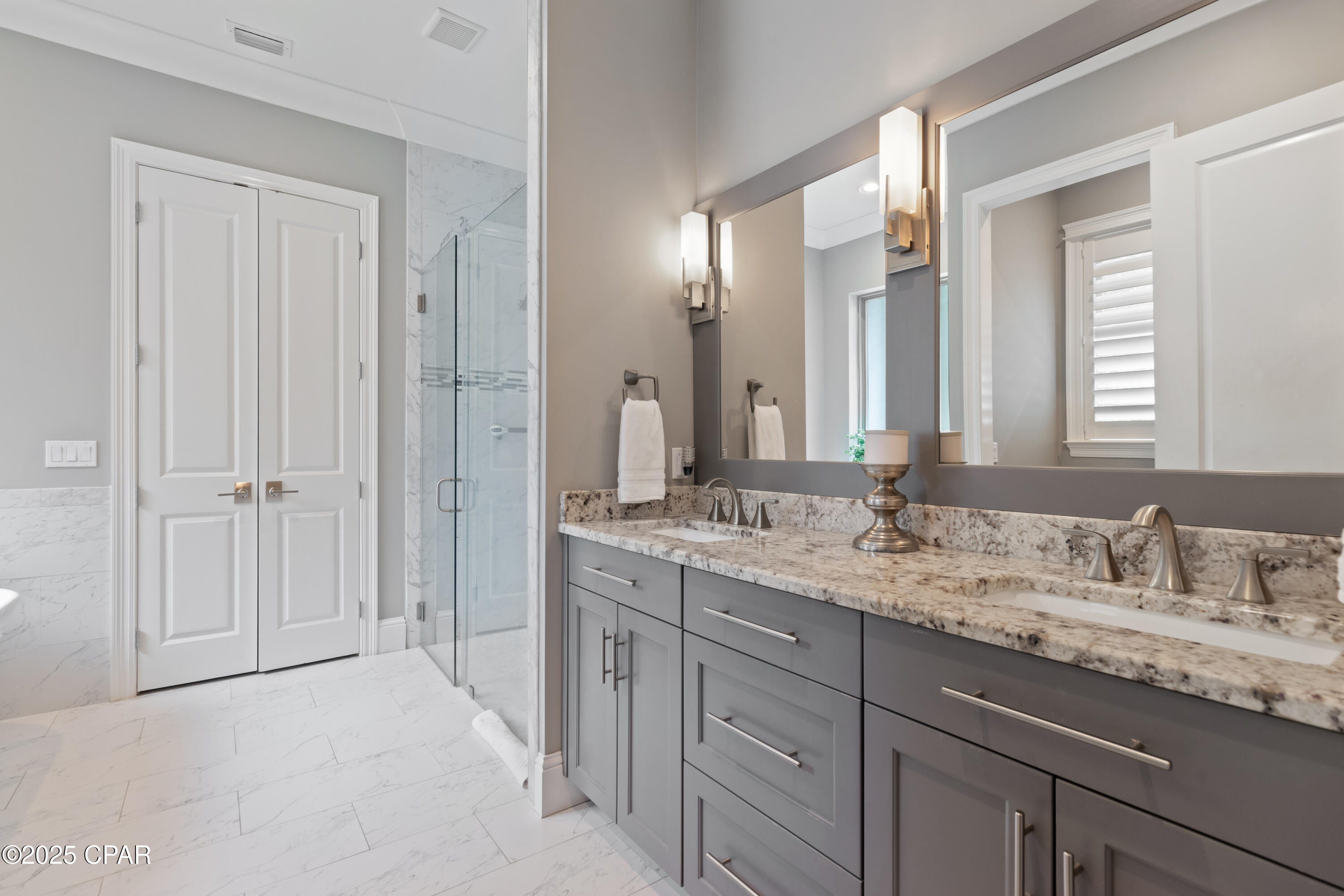 Qjispwfwuwwuggdyaebvg5yumfde1qnhsxxgj3dwe5a