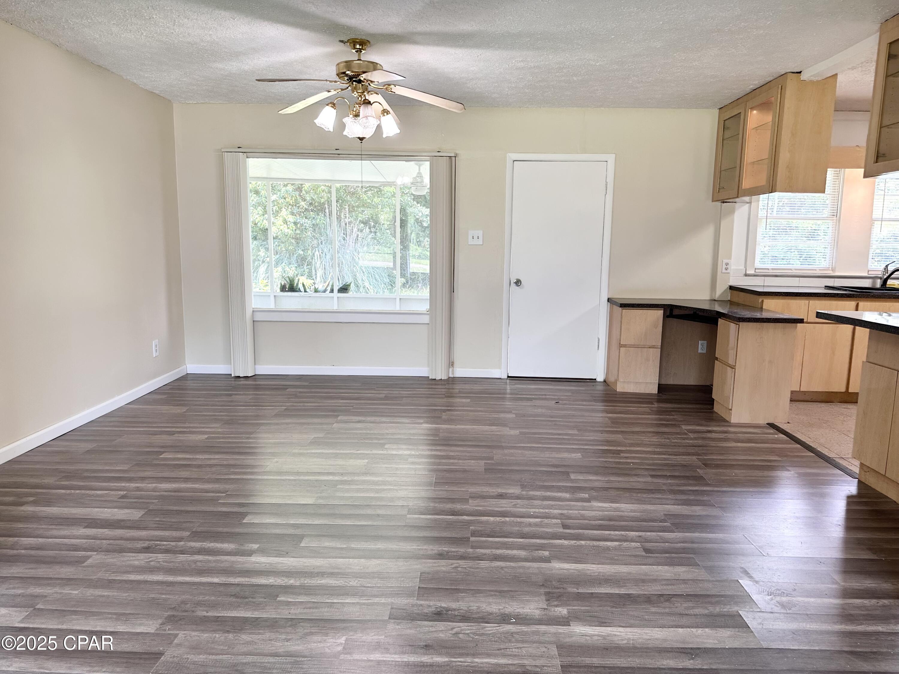 Image 5 For 4949 2nd Street