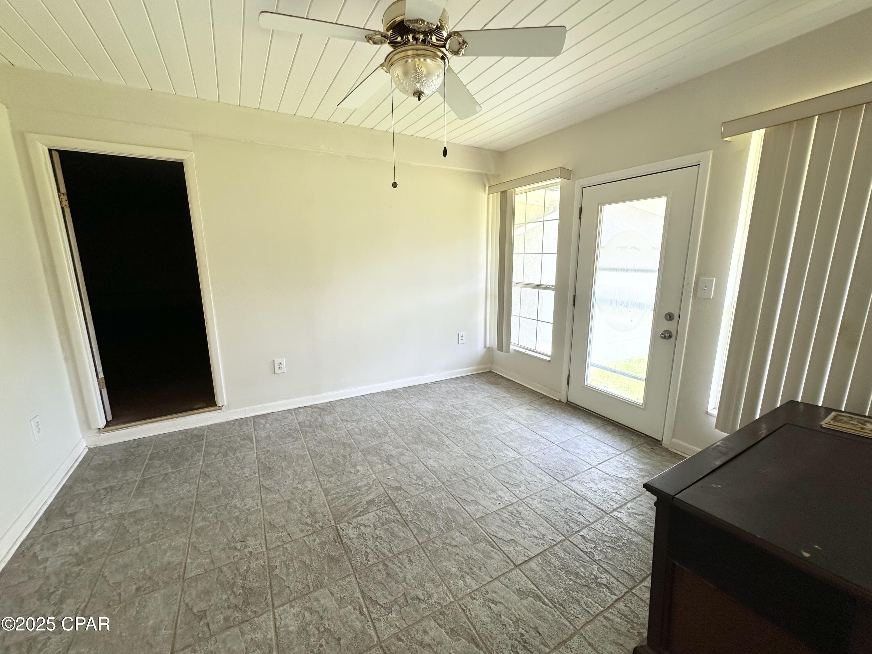 Image 7 For 4949 2nd Street