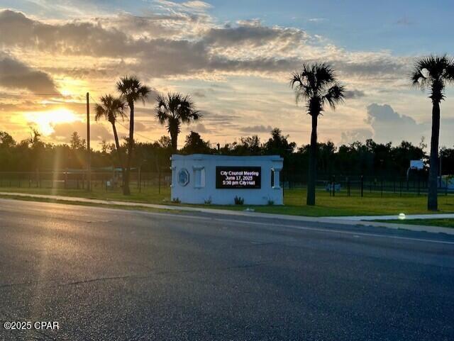 Vrwxayy_q6pofxmu2hjp8pq5fkyfegjusqwwwtfsmf8