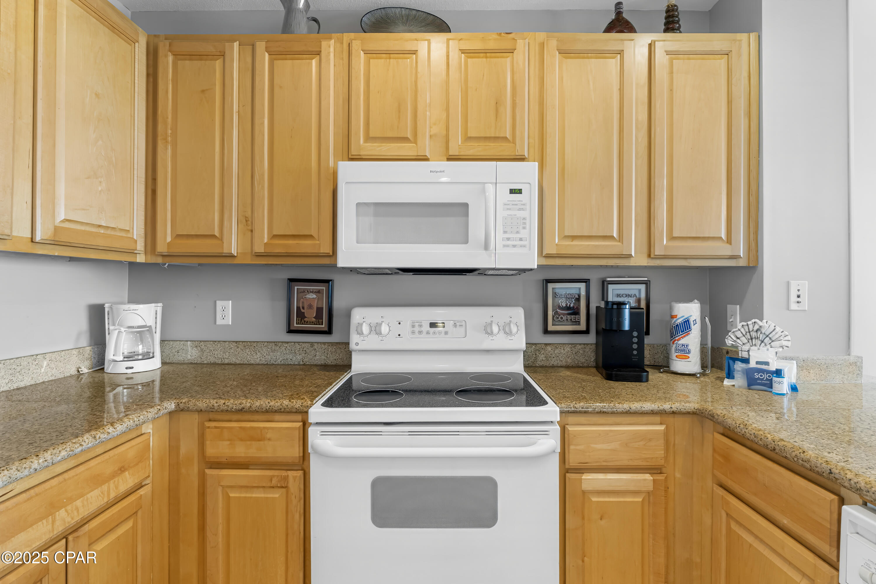 Bxu_1cr X4q3aglx8i3uy3cqkxizj3ey I7dot5x9ha