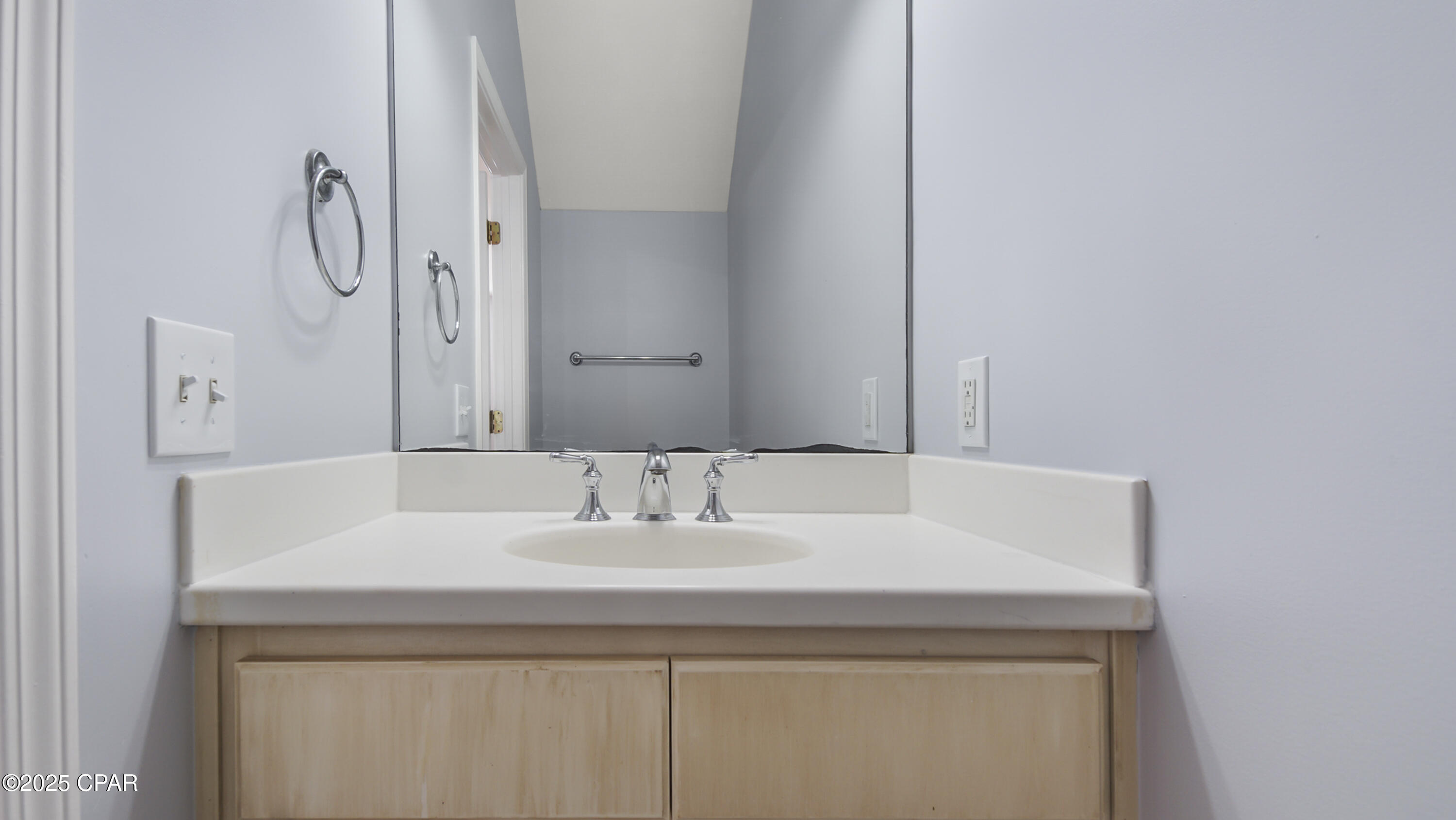 _idp0fa8rwncnlofsvgl0lztihisnnhmbrnpzksgpdy