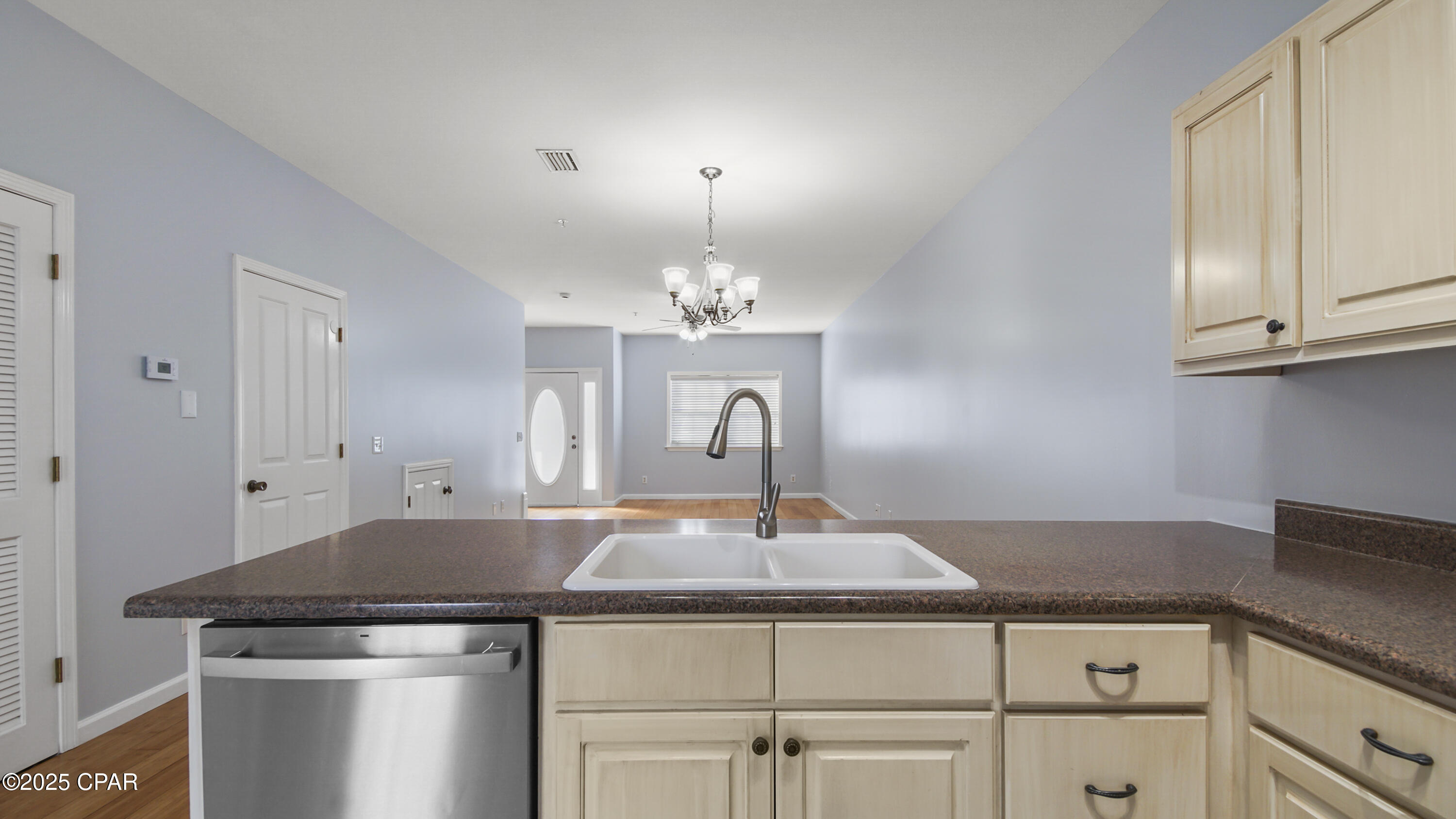 5ugekuak2cidbzlgnl1fczy4agvl N8vkqqfgj2l8po