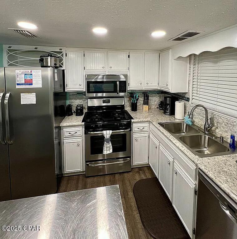 Hkfedko_ 0rygstgirmc5waum3kym46nrn_muxirq3e