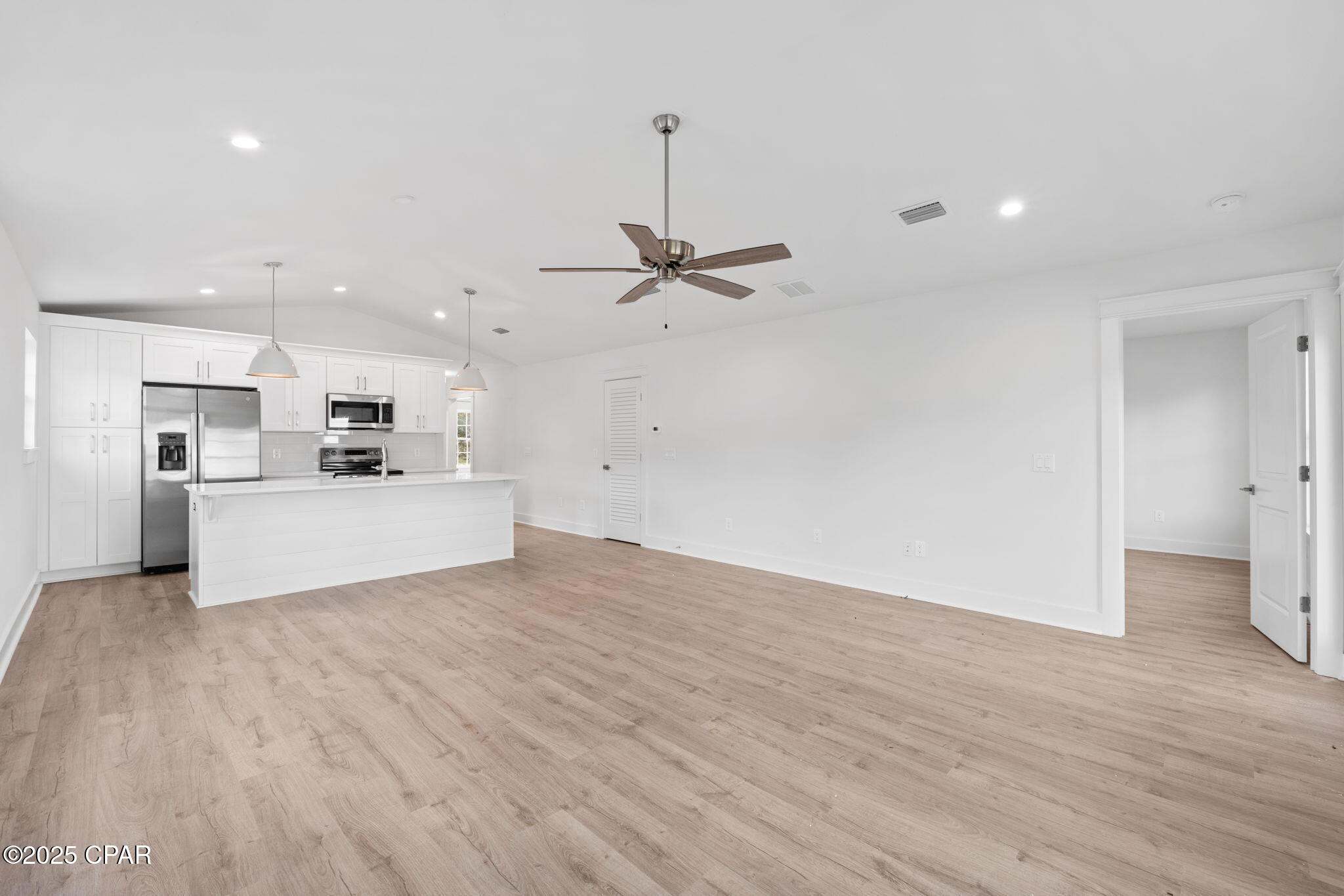 Tb5u6ap Awyuipgehx Bvfq_gldy Dc4avollsy7hwc