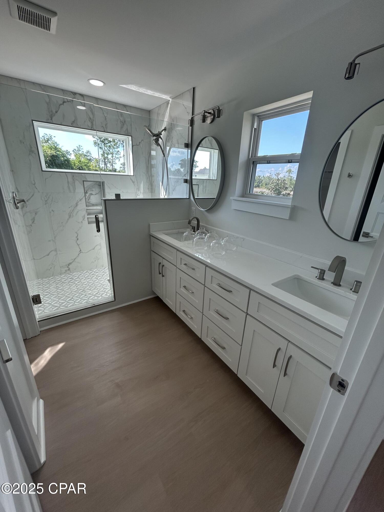 Wywis Q5494lccuxtddhopnbhponpe9t_nv4zj2pyzg