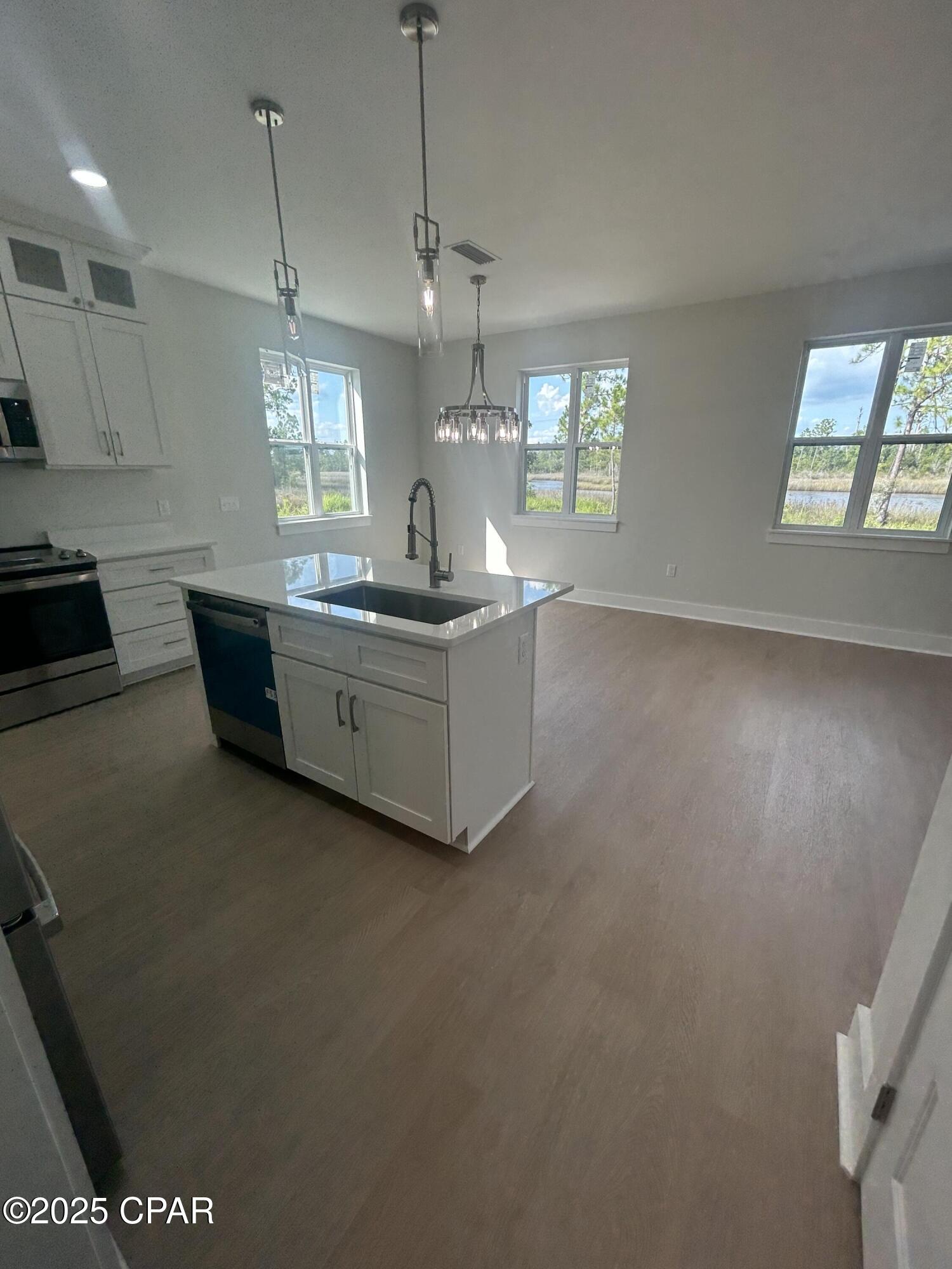 Image 9 For 516 William Way