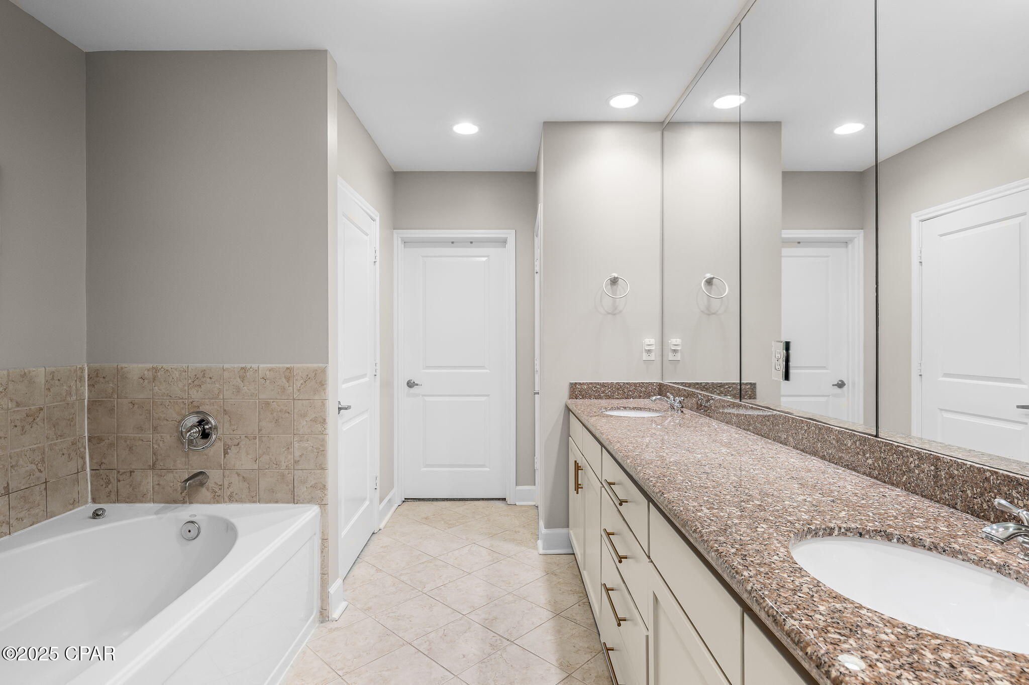 Zwznr7cqhytmql5ra0p6codvweuhykw1usxmz_gllce