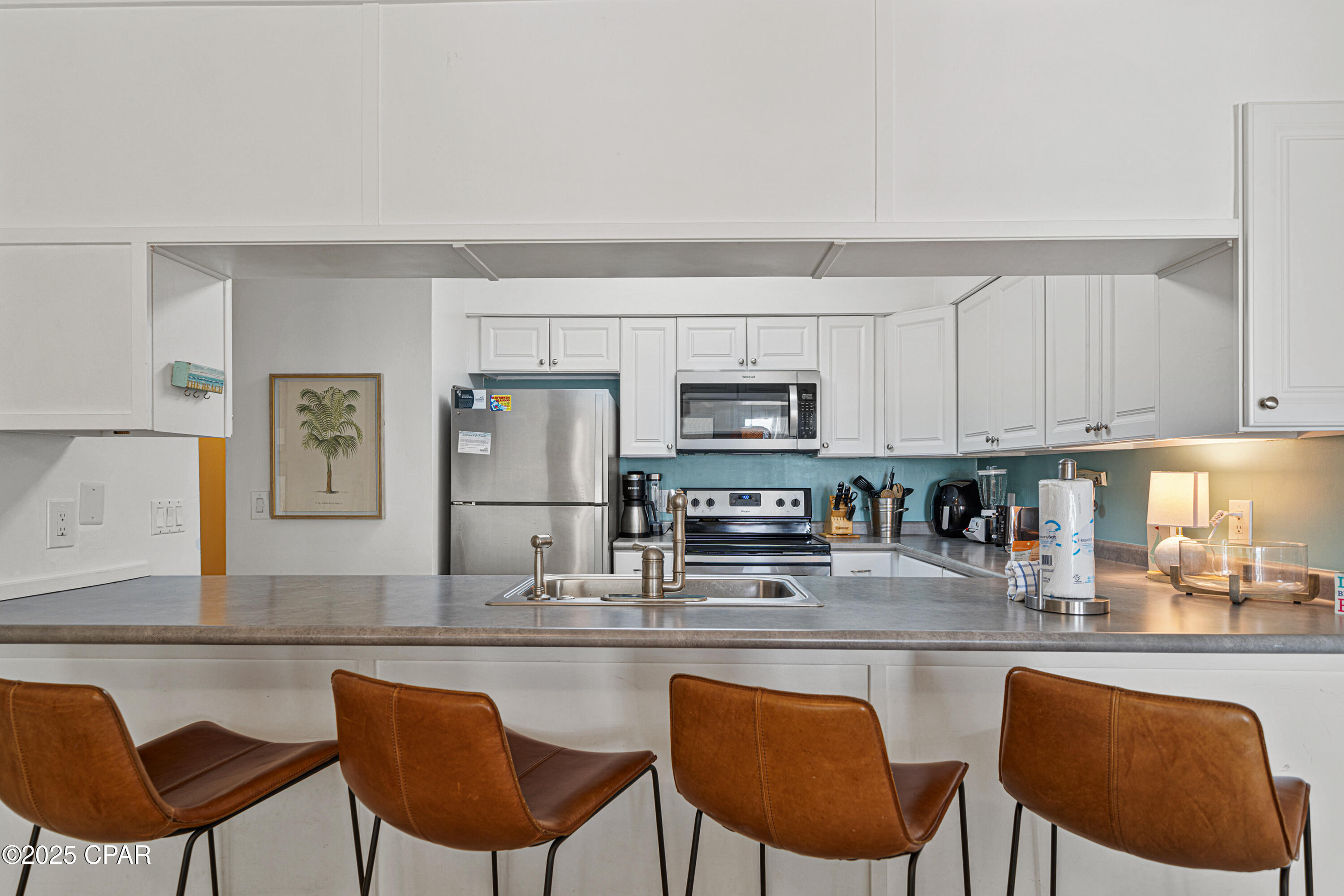 Image 11 For 8217 Surf Drive C