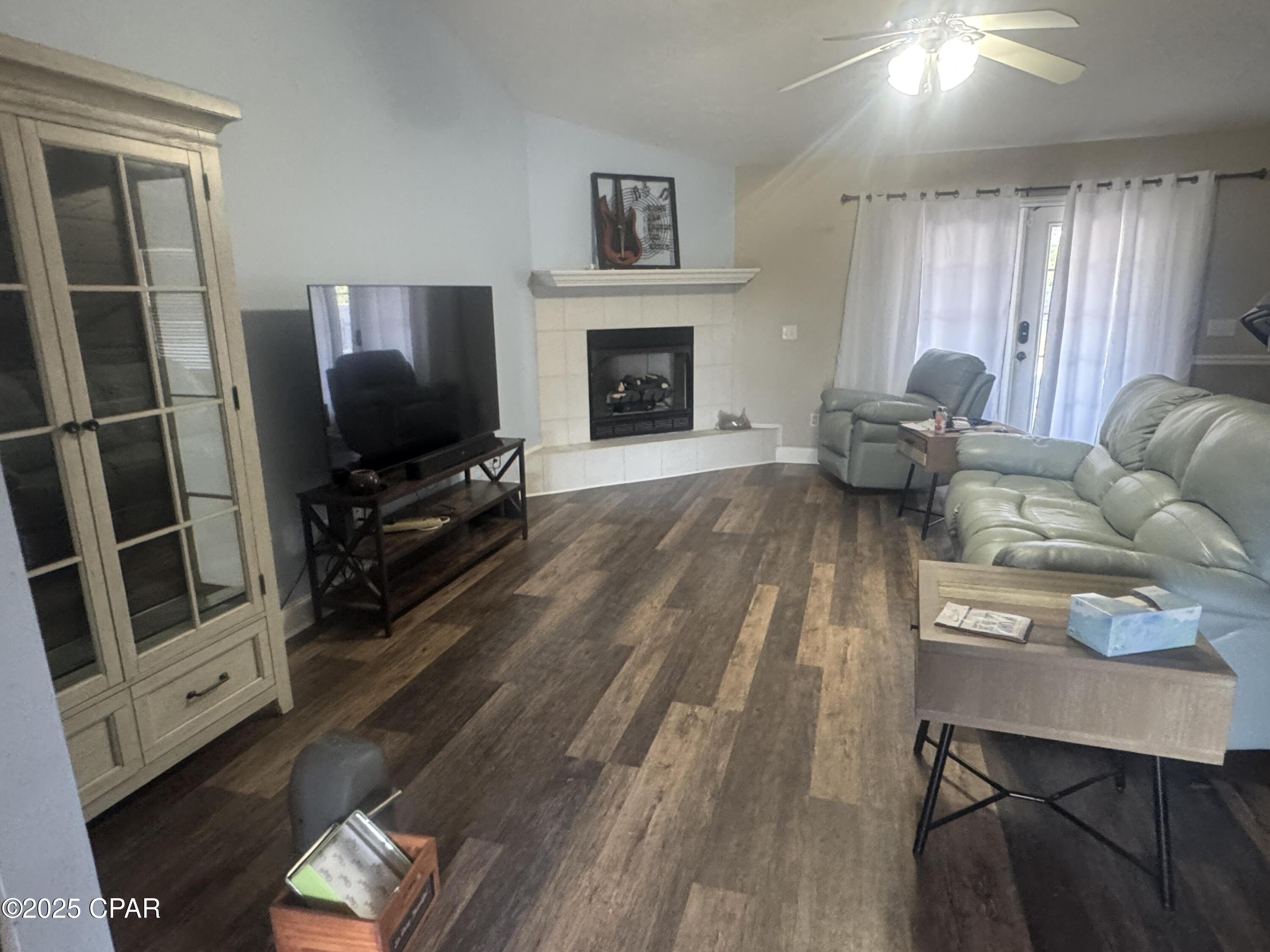 Image 2 For 551 Blue Heron Drive