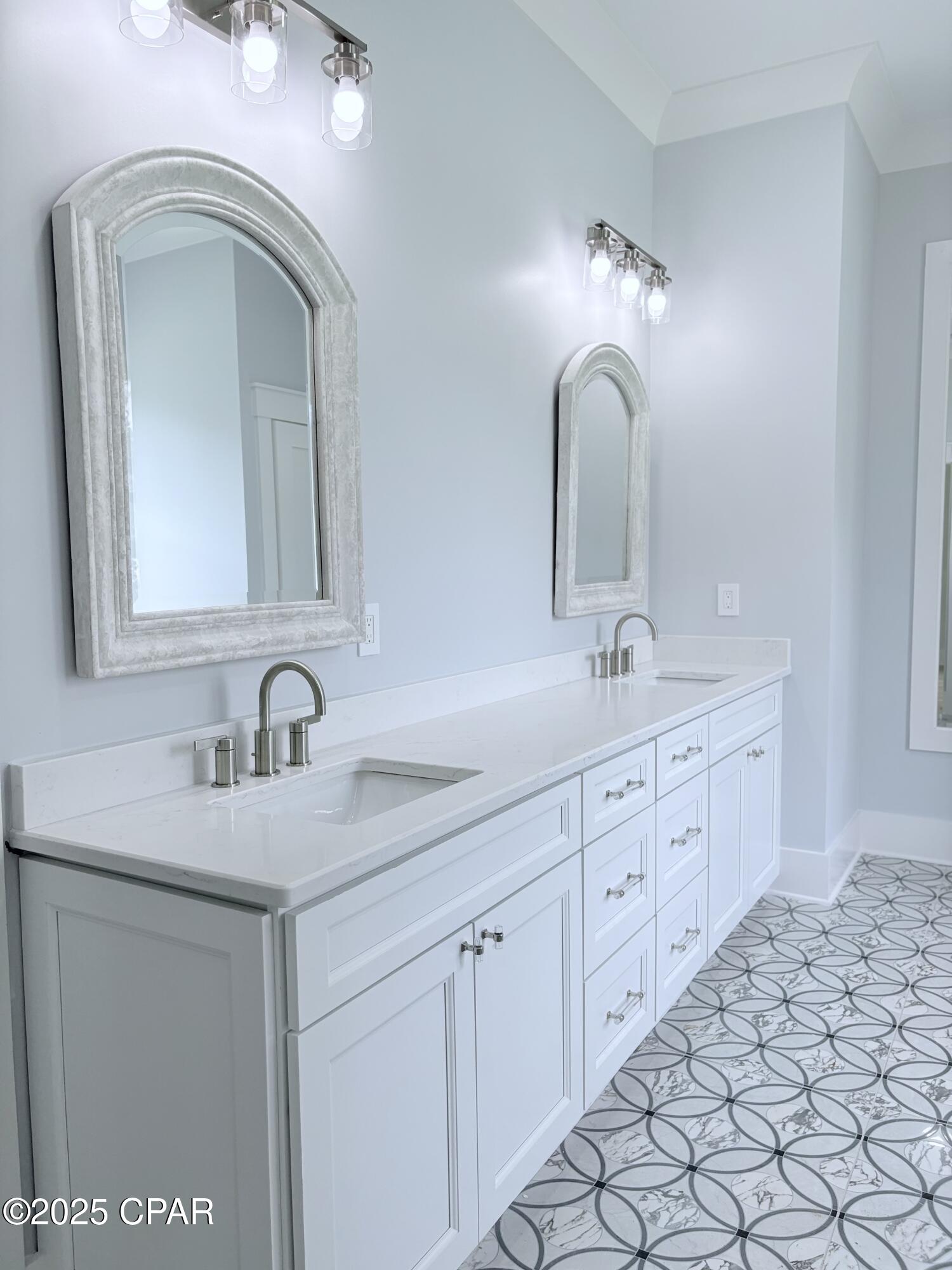 Ygbxaihcaqlevsan3m2sbfre1zwdychc L437z0ohhs