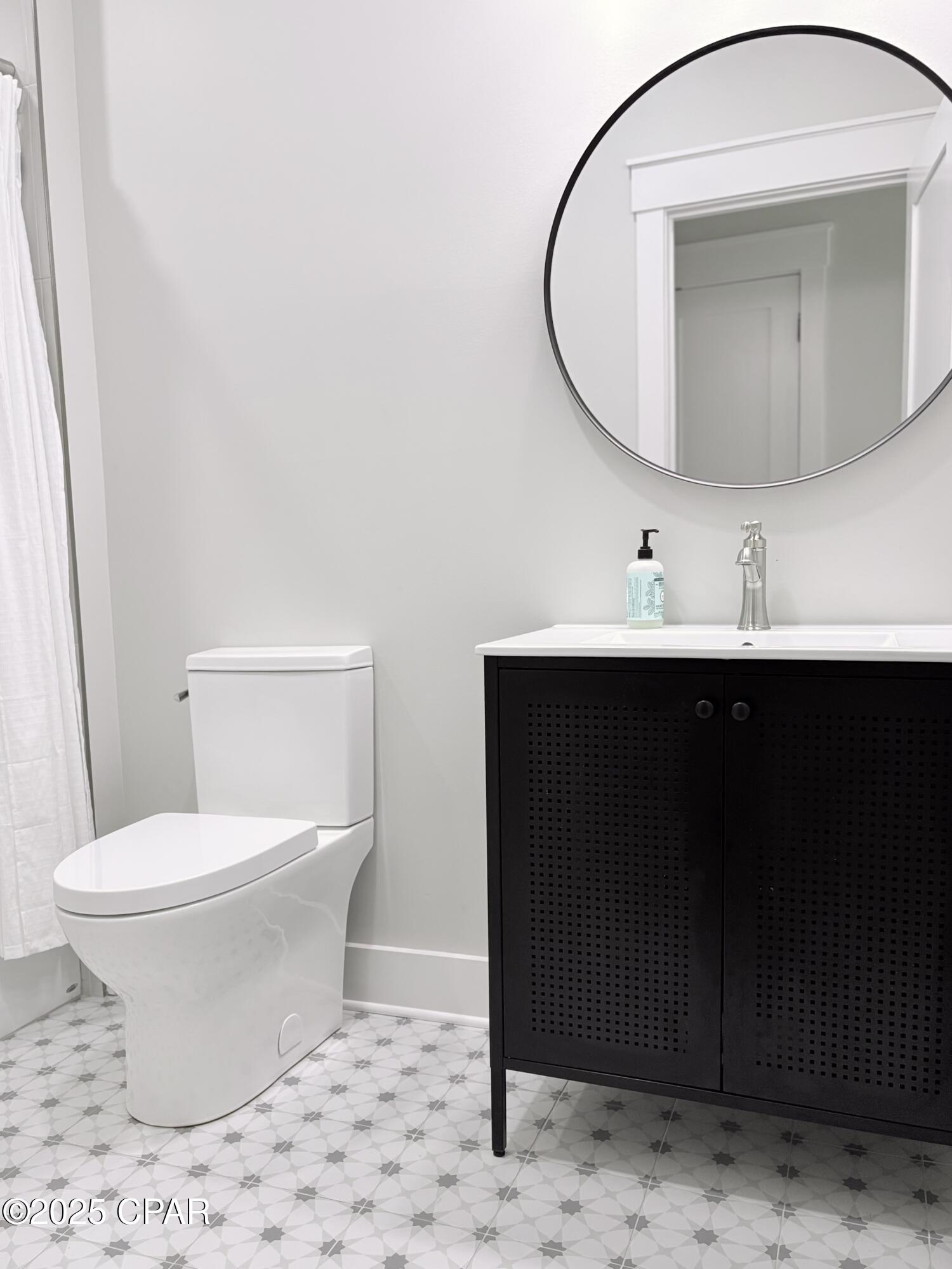 5yiiovpmforlnukxik Kilcob0r0eeogls3f4wx Db4