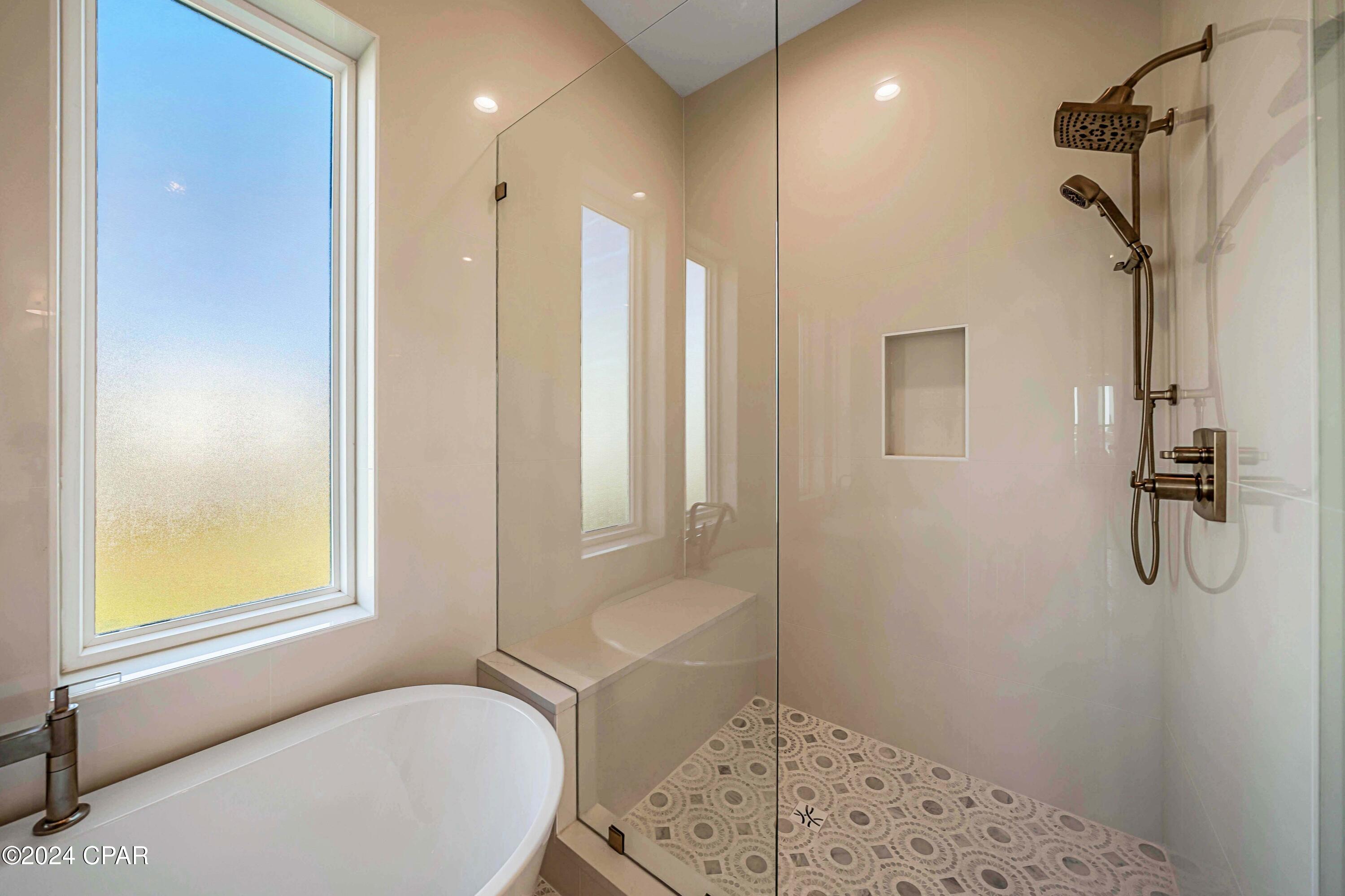 Aircwr4zt3ldhugangcr2y6x Llrymdkx0zo8cn6ycc