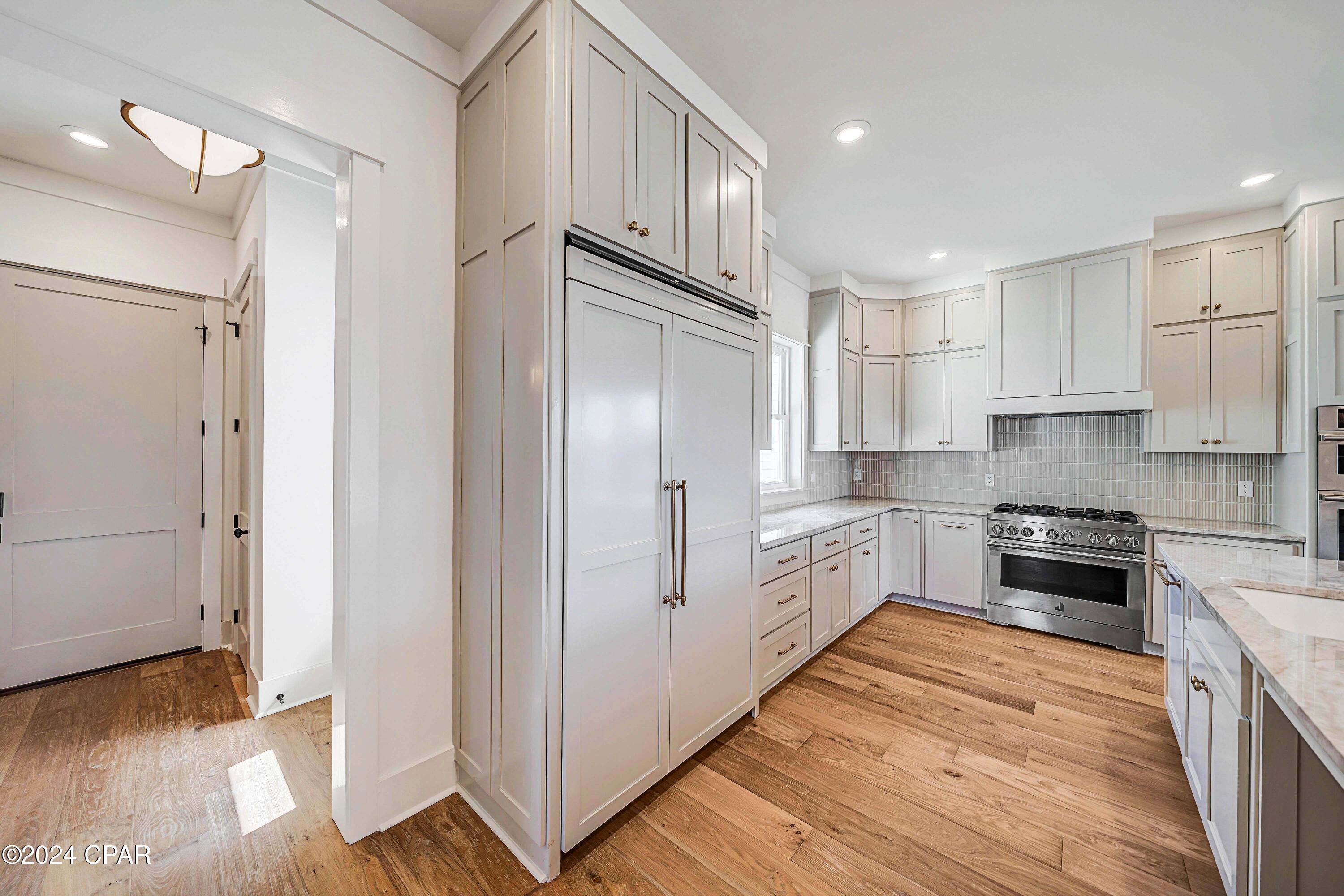 Eg4zmjb3kr Fespypbgd5sxtqbofirfsl0wqdjdmzoi