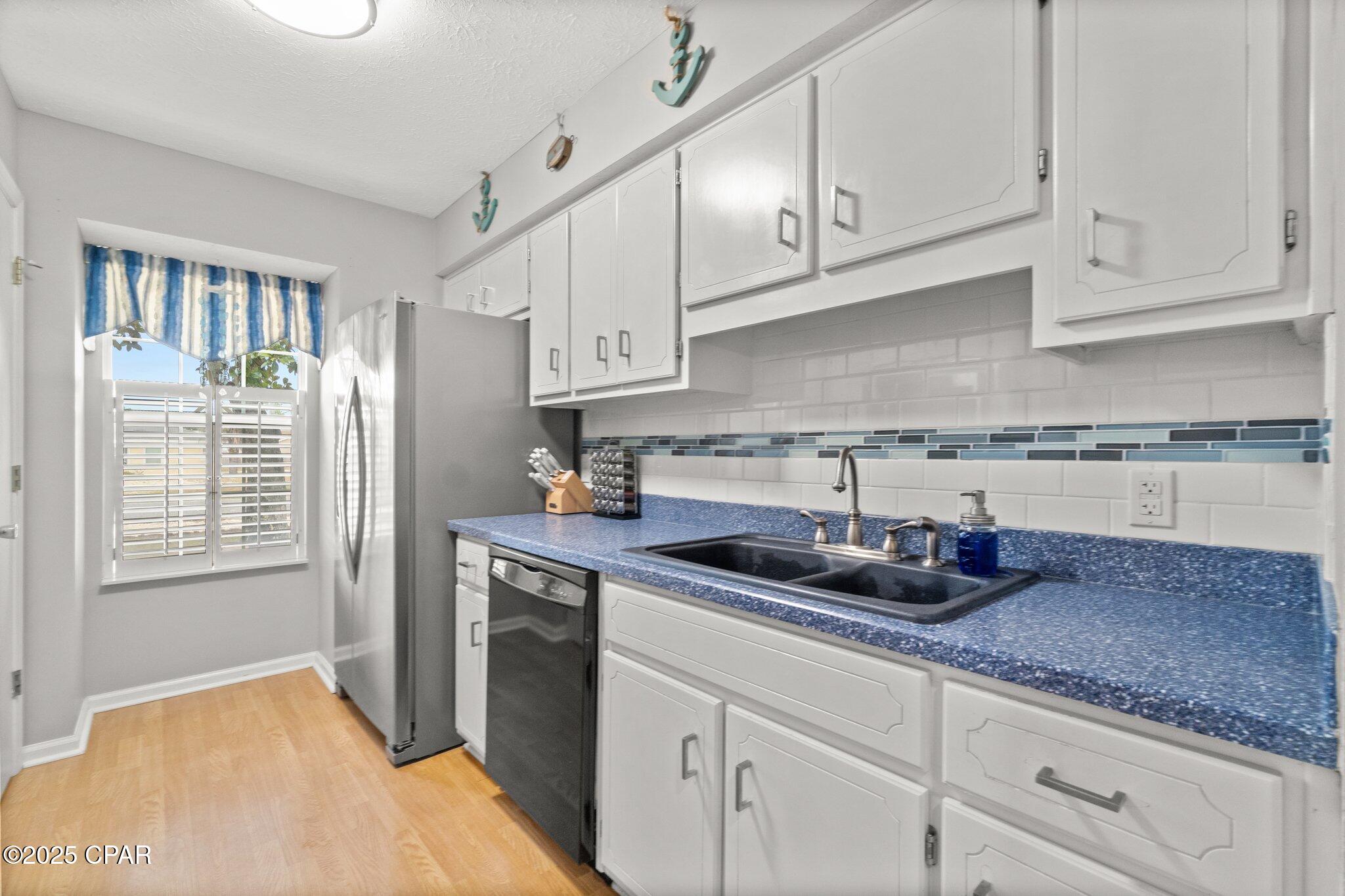 52fmvu56u6enzcyyglg5pdk2qtrskvcl5liaajmwgyg