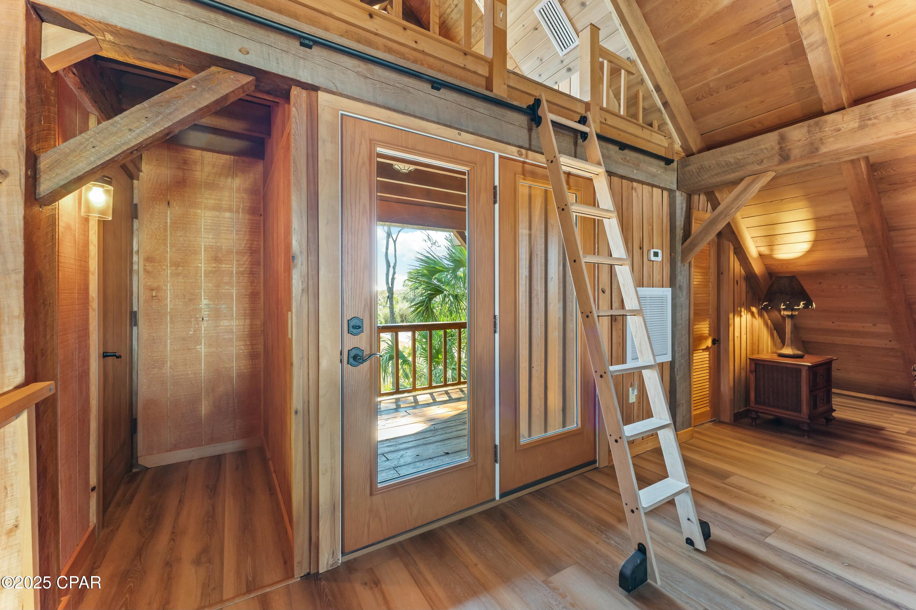 Image 44 For 136 Oak Street