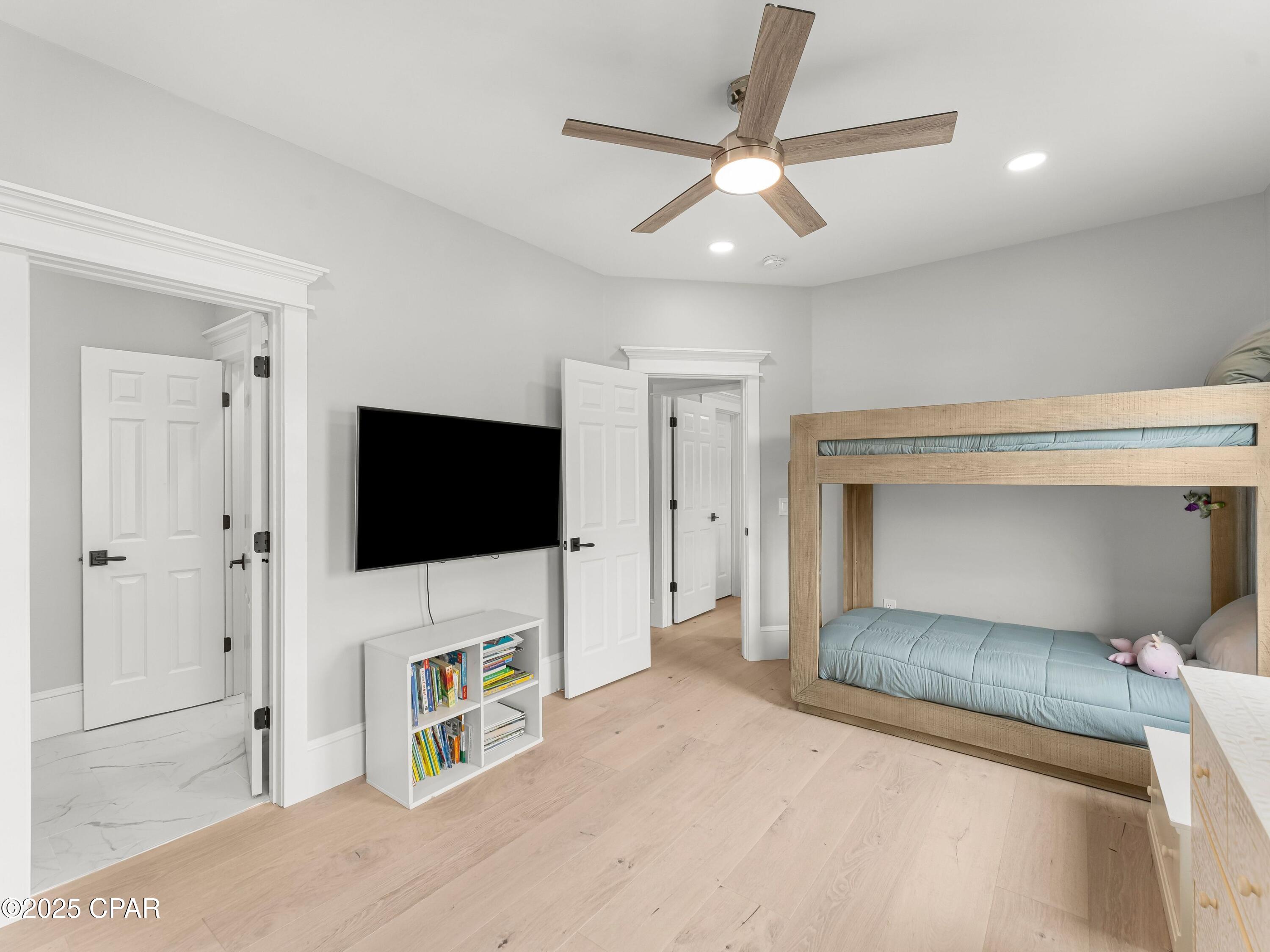 H_wm17pmcrknylh4ja19i2ufznhmxjxw1co_qmkoyu4