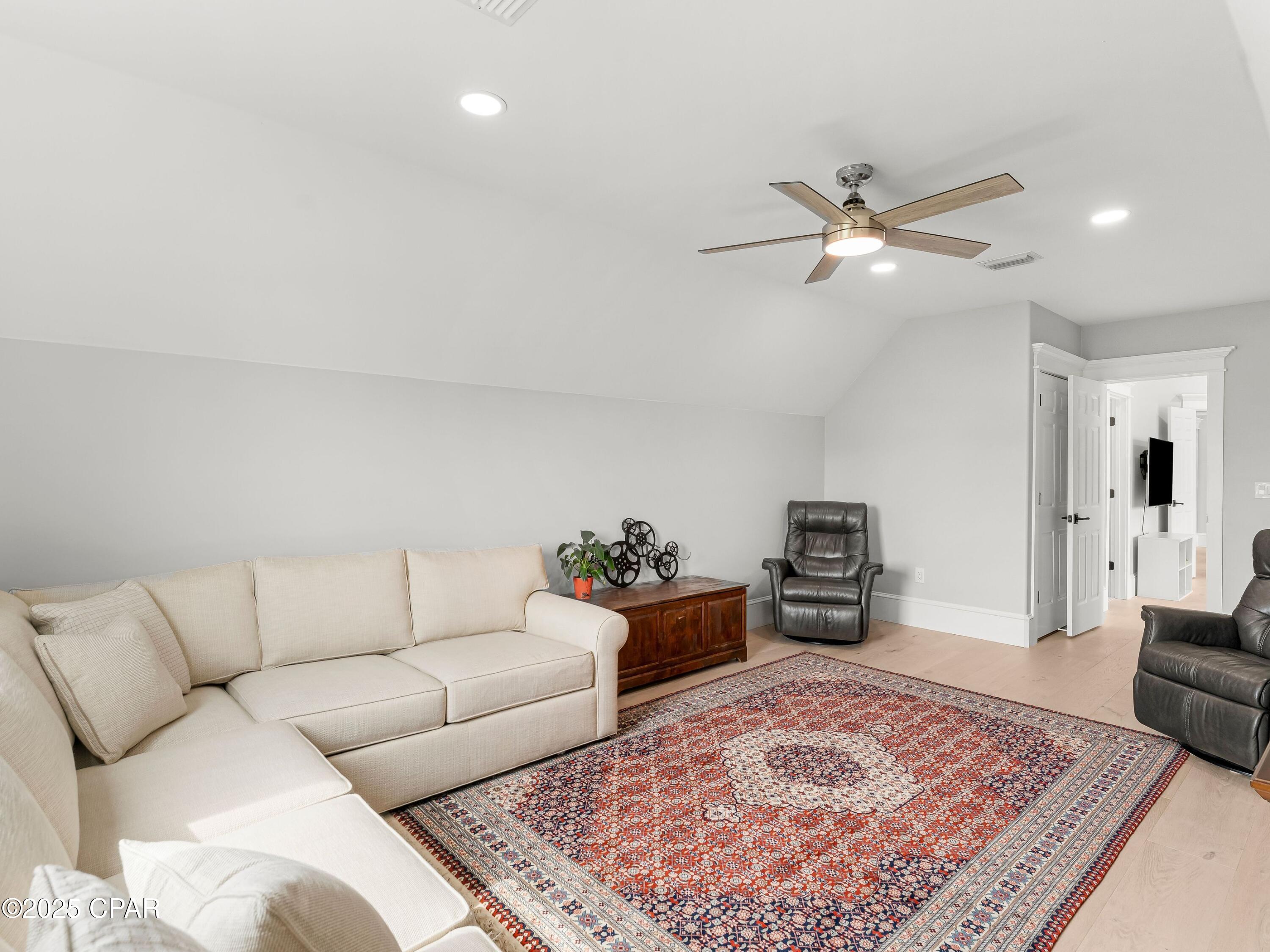 1ahvlct4cxbzpcte4clg Jr4az2uln1sicals1weano