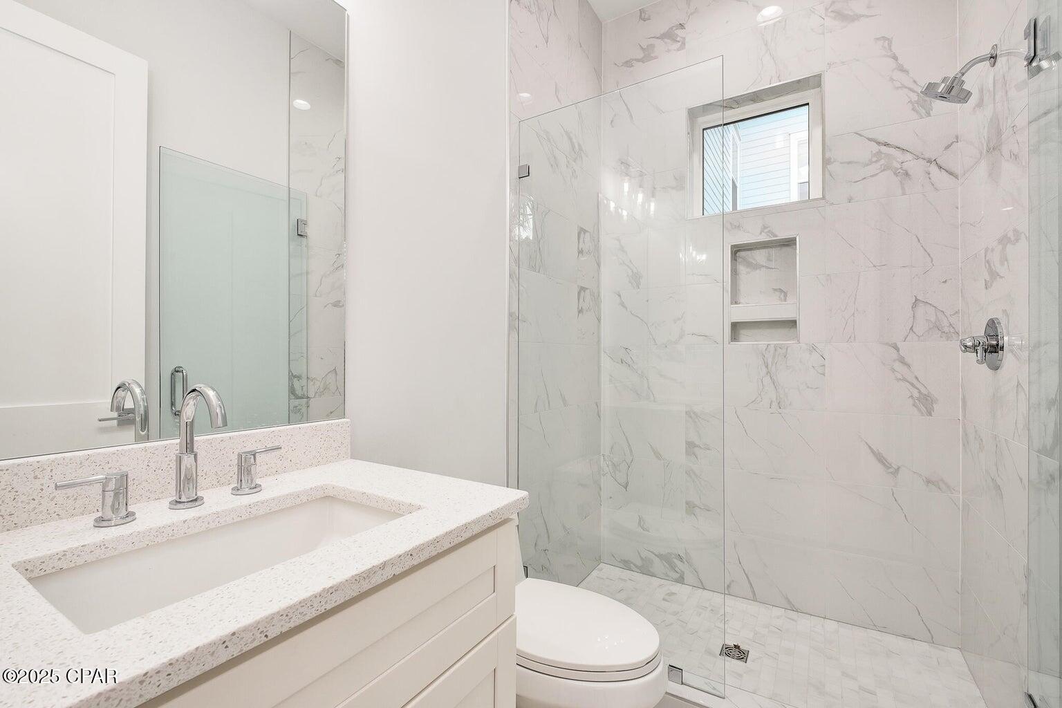 V9lchy99x_rxoucxzcdyl_9jqsejstubeue_w37oyse