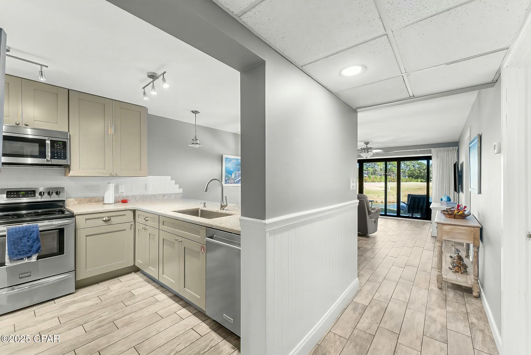 Image 7 For 520 Richard Jackson Boulevard 1502