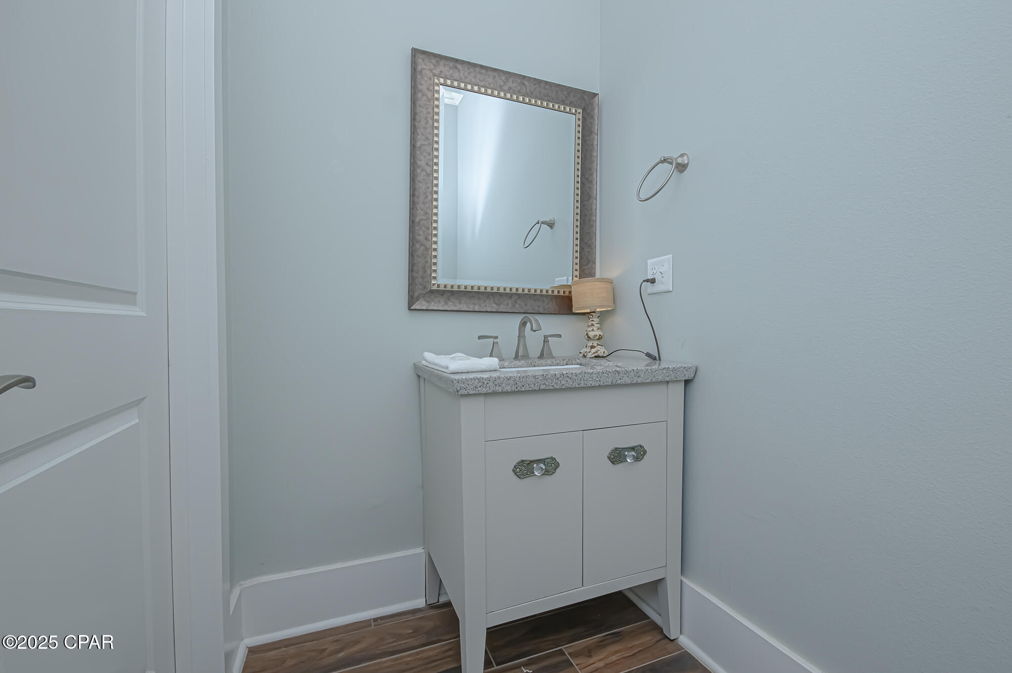 Vq1s8r2jjftp4pwlcmoupbatehjyow3kxmfgmuk86qw