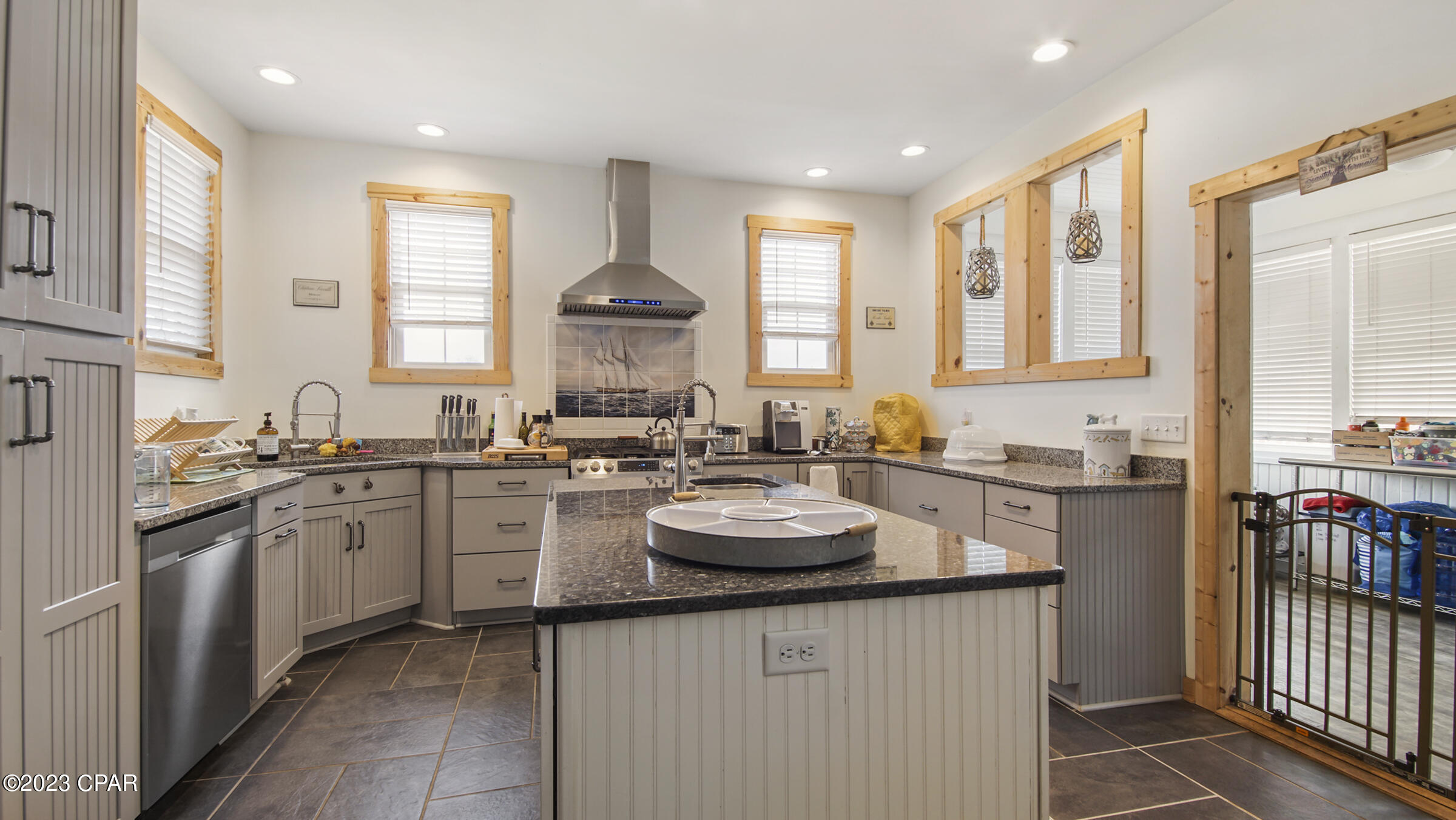 Q4lbflavy58ttyvcnxv5b6rpuisf94yy3ojiw8_71ba