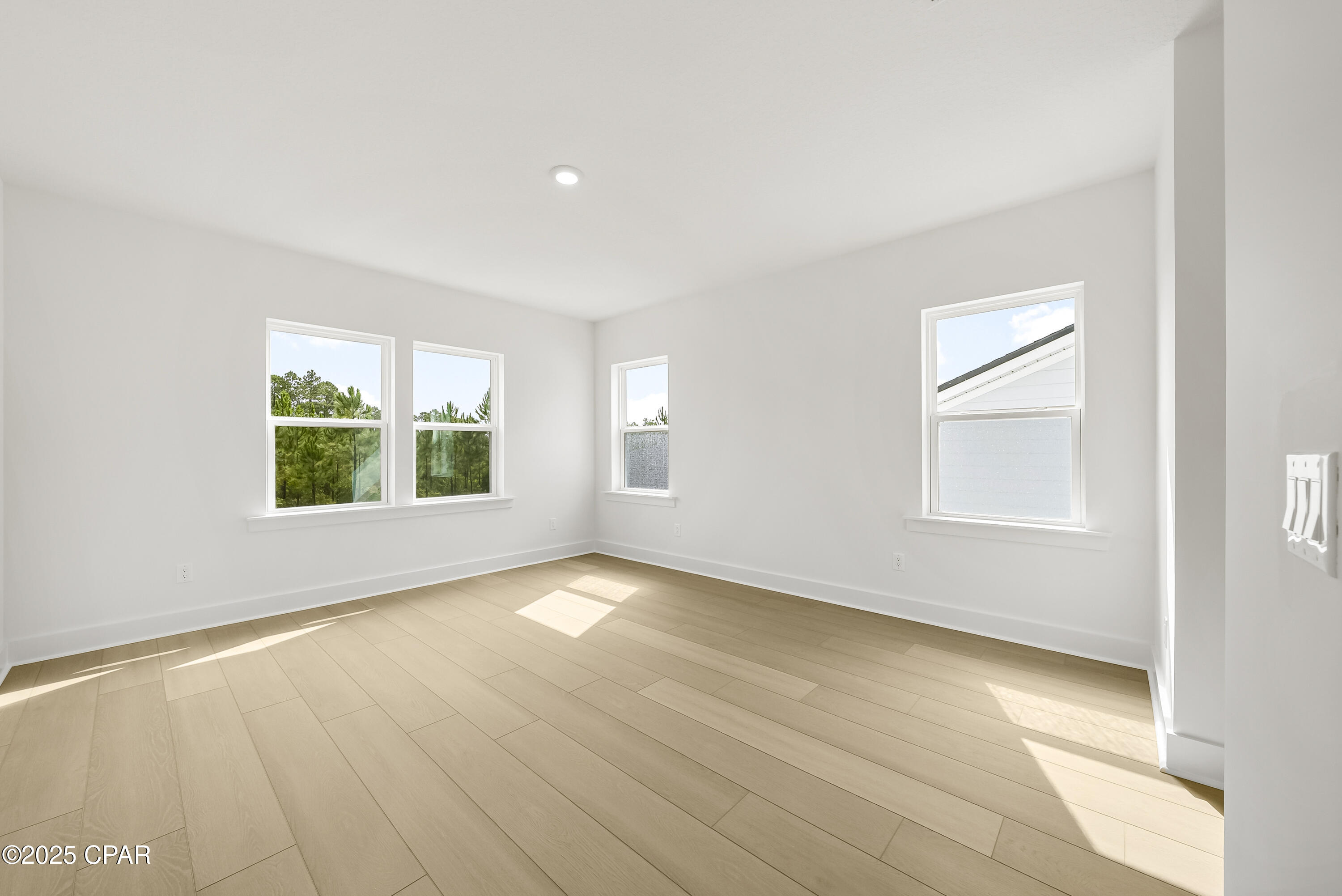 Dl84au1fiaze 7exhgsgvuhr4zrstonyriweftgniwg