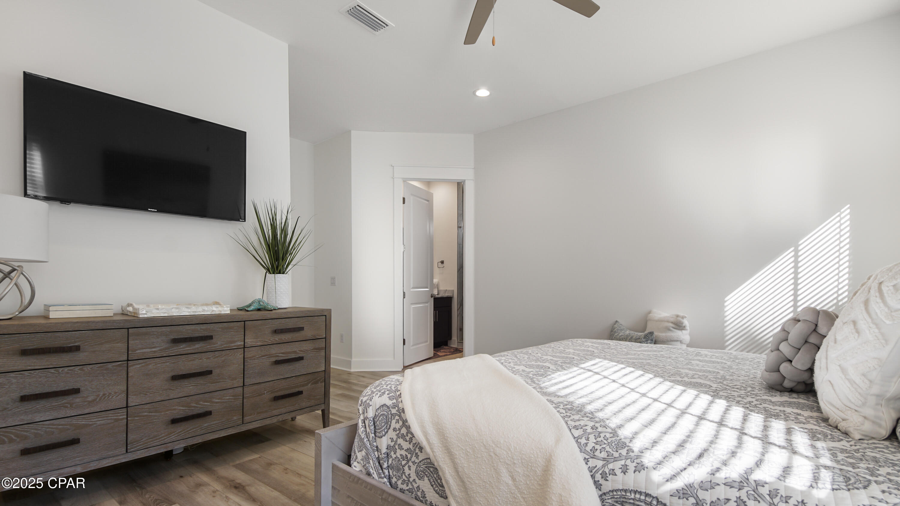 7huanaowzwx6ubemp5wihinvazmsgqy0zwugebf_qbo