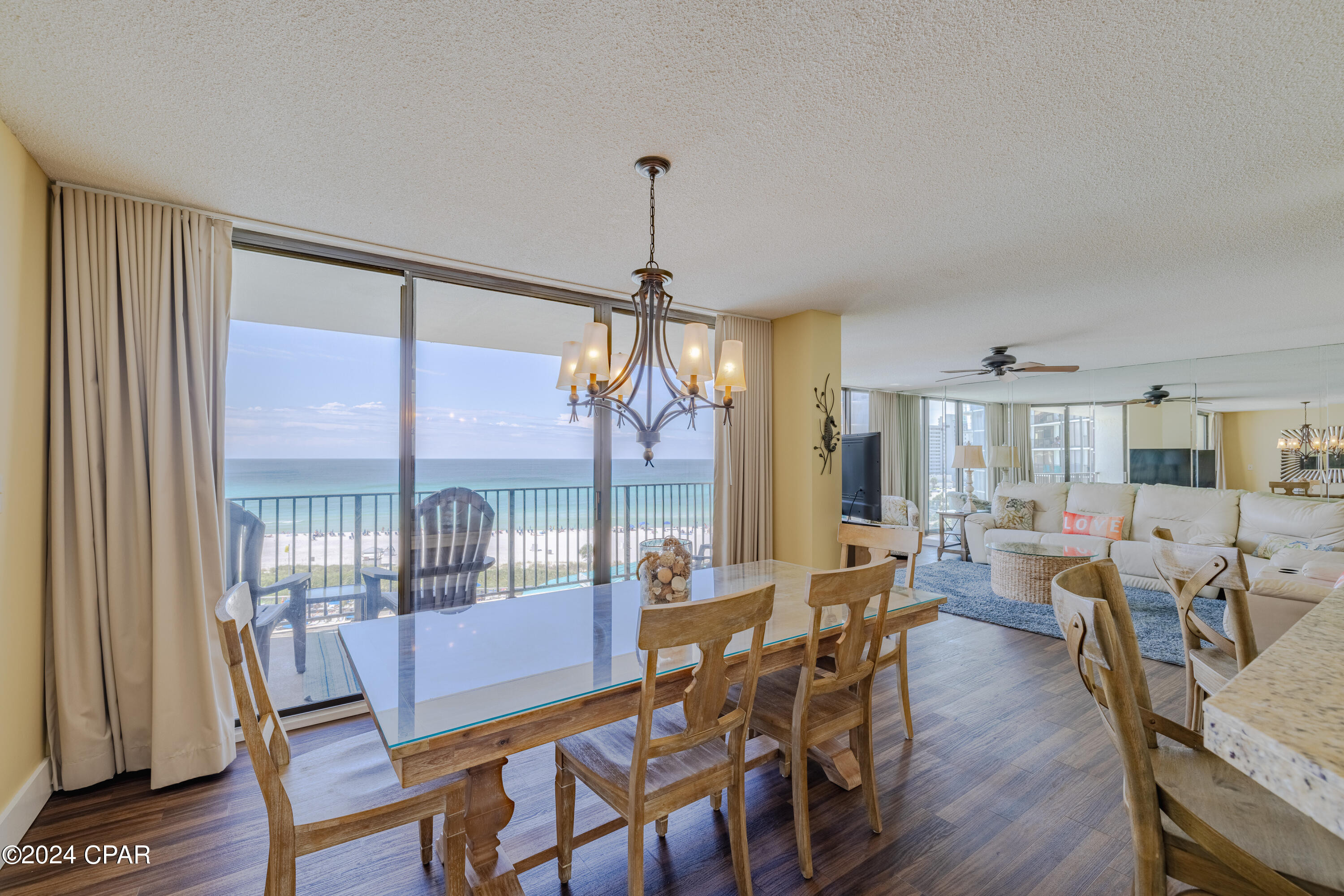 Listing photo id 10 for 11483 Front Beach Road 611