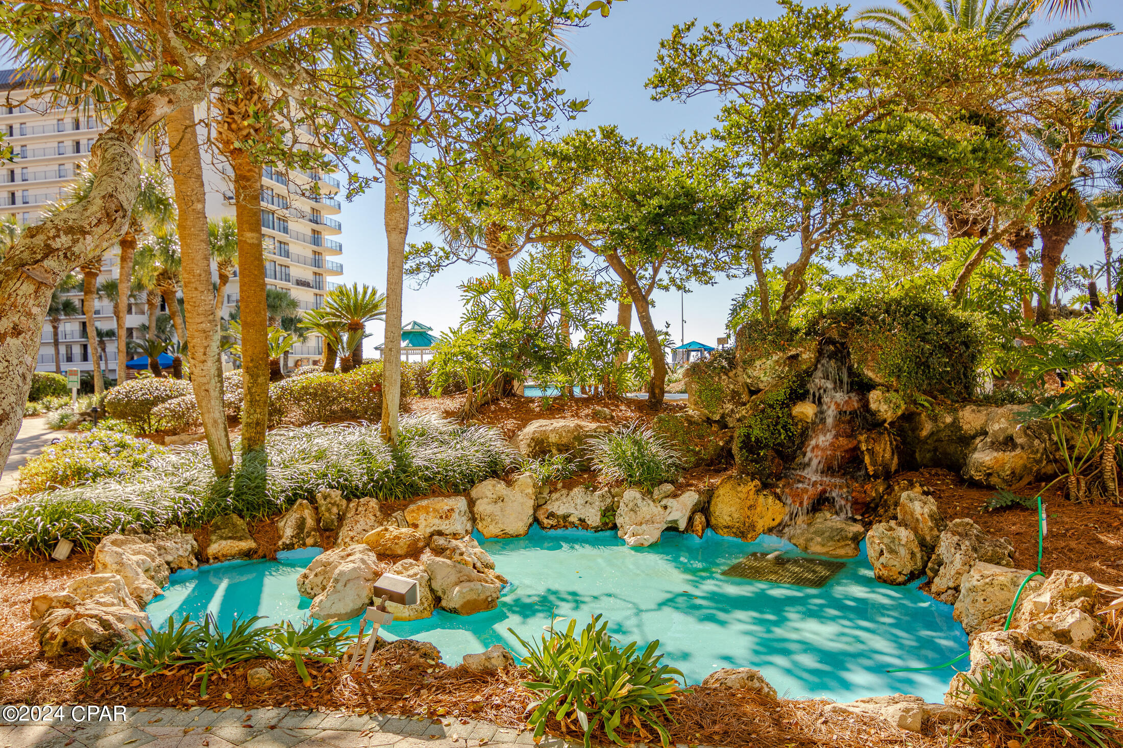 Listing photo id 21 for 11483 Front Beach Road 611