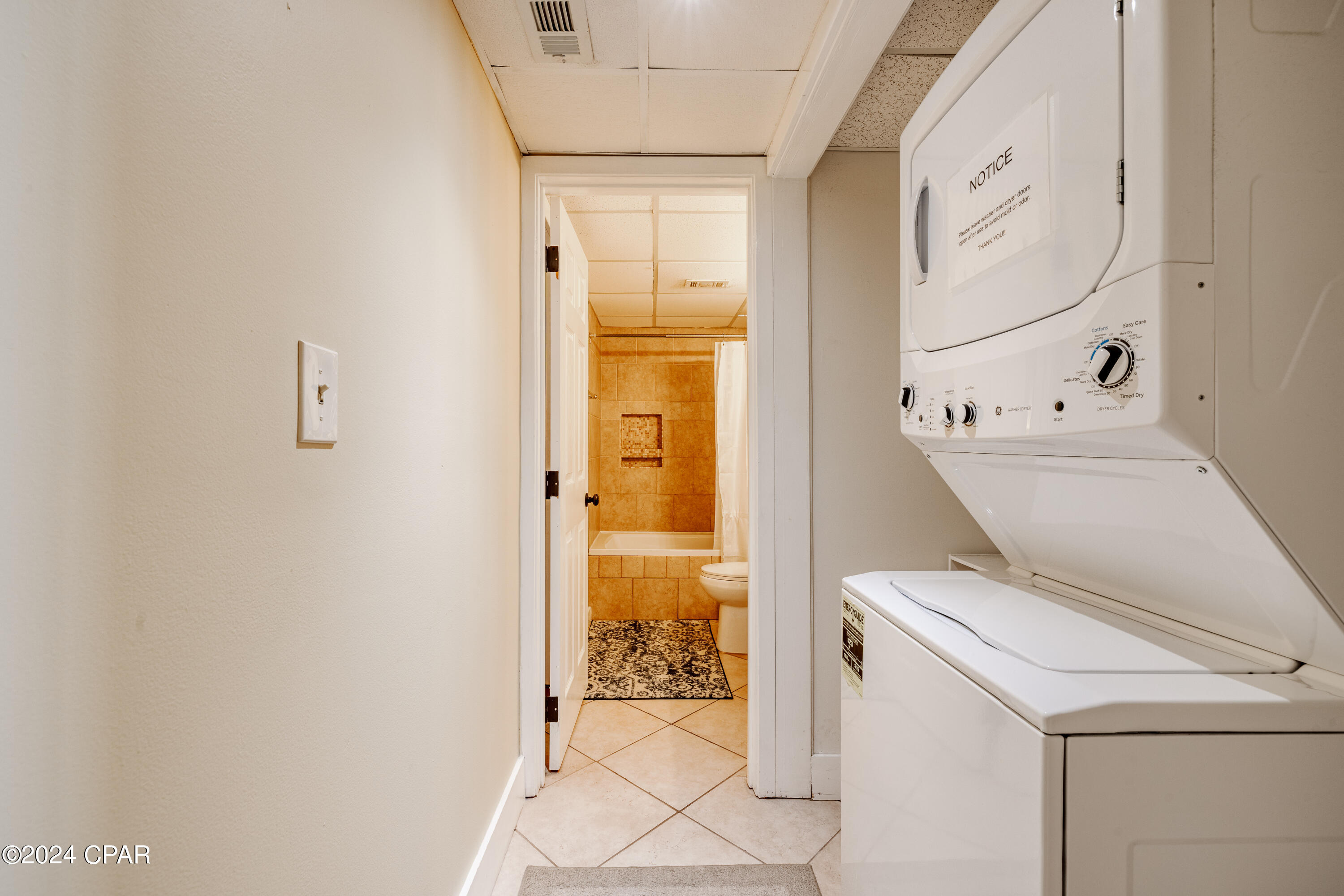 Listing photo id 35 for 11483 Front Beach Road 611