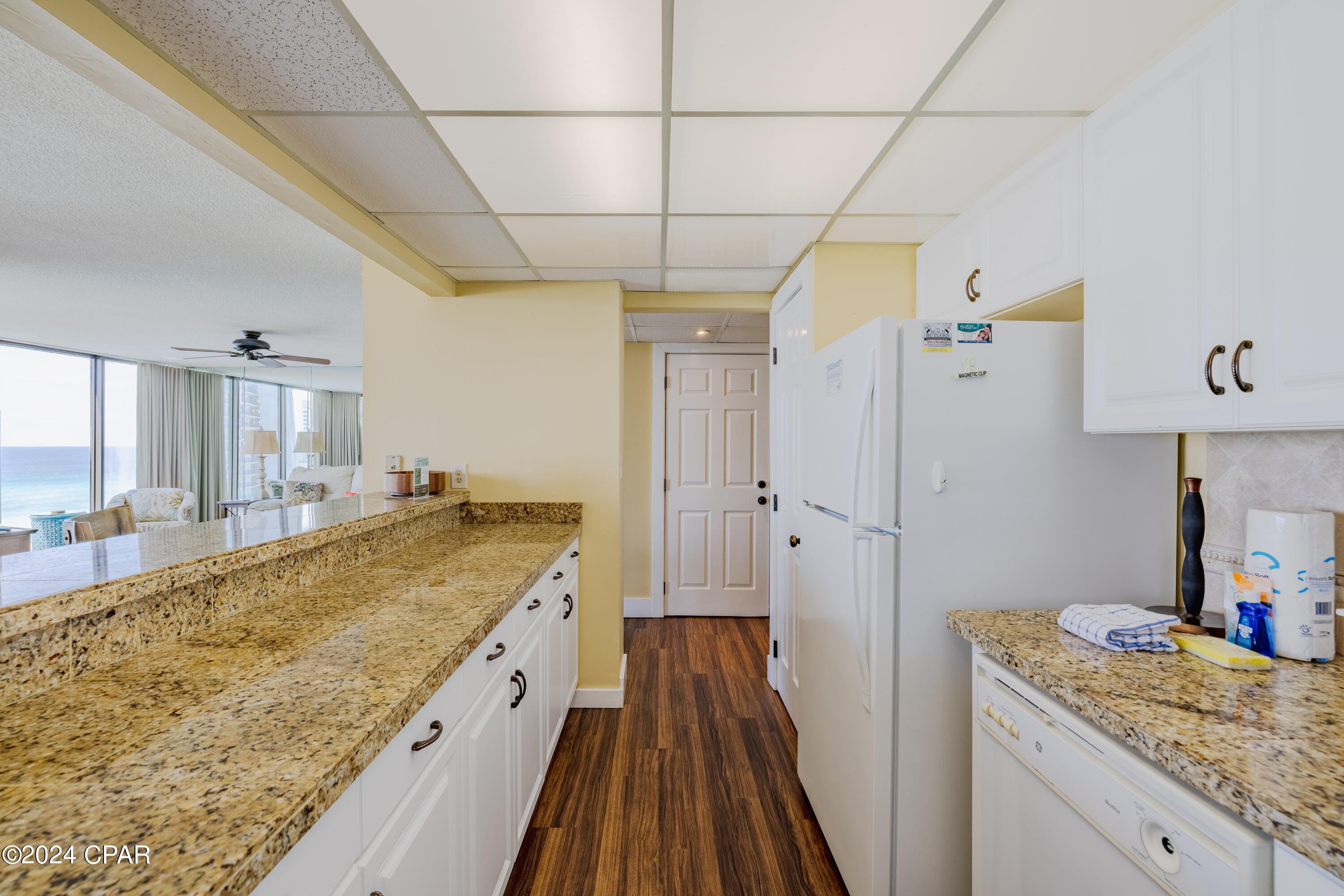 Listing photo id 9 for 11483 Front Beach Road 611