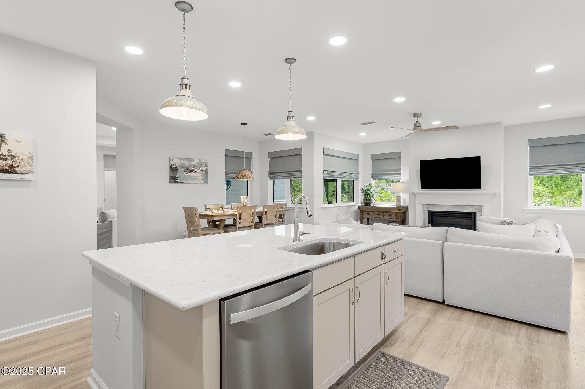 D2qcyy3 Uvs10rfyfptrbbu5tpdspelojvjzzuv9gqy