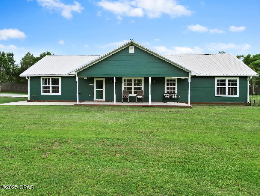 Details for 21382 Paradise Lane, Altha, FL 32421