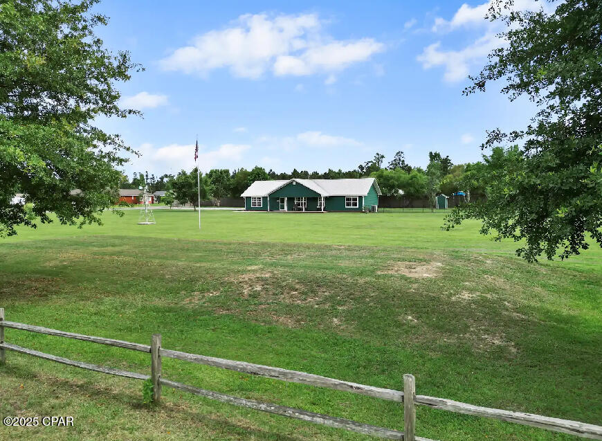 Image 2 For 21382 Paradise Lane