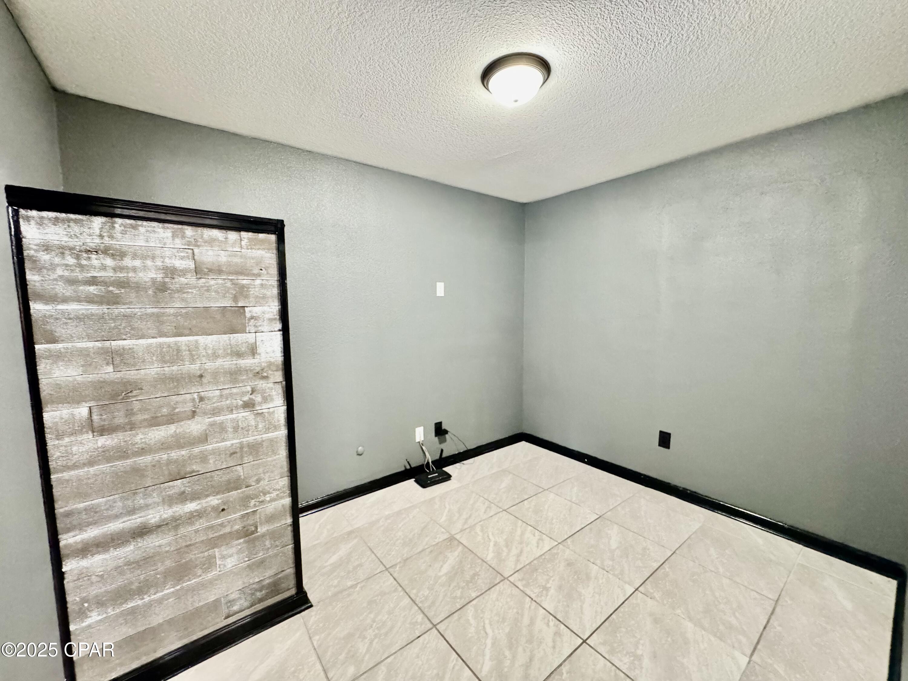 Image 72 For 21382 Paradise Lane