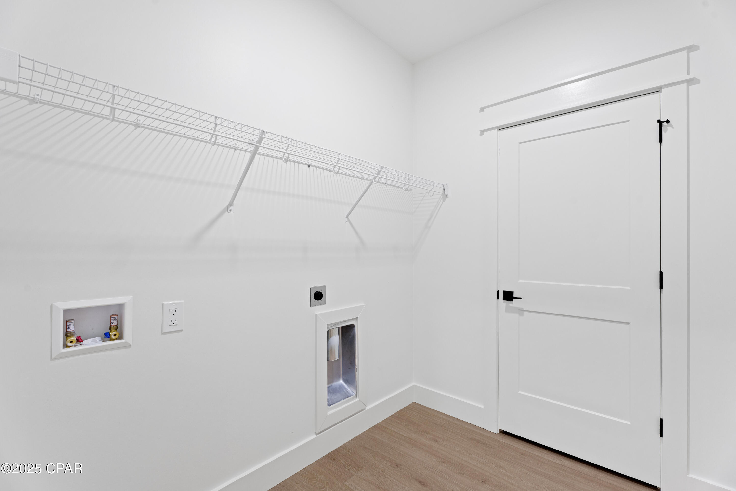 Rtl1scg0kraxweqgex4a9vpb56 W_4dogrtu 8a0ls4