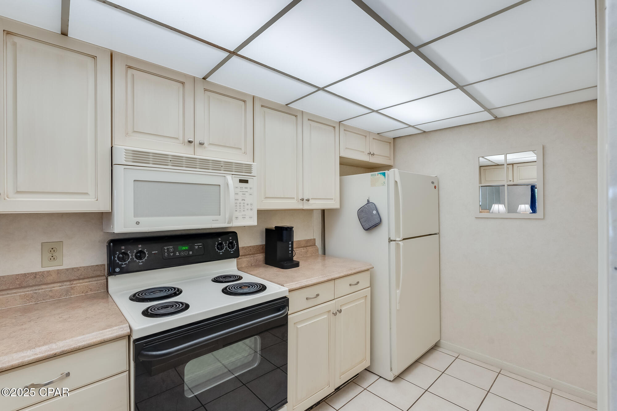 Va57ff342r7do4s8_vouwybmn1f83jh9zmw6rgchwqy