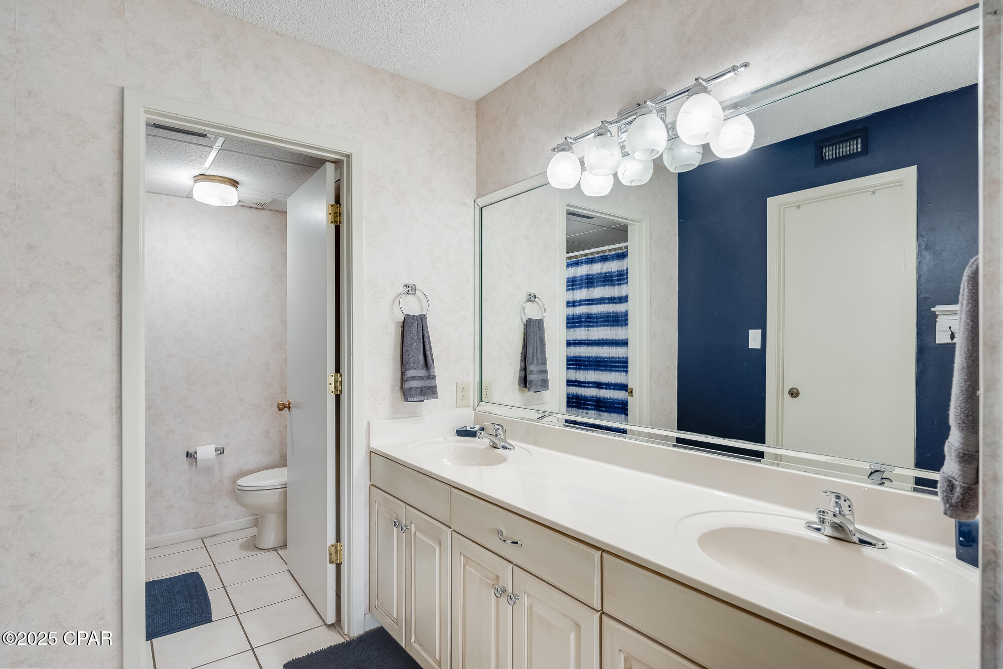 Dy0tq_c7wldilgbj0ej3_pq46jnq4u6ycrojcuuhus8