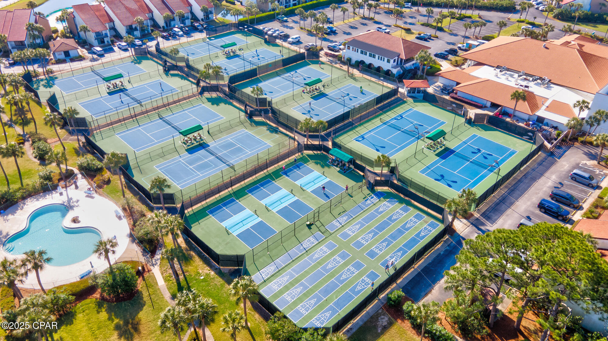 Em_jrnuywhooogqlt _opoorjni2q6ogcamqwf0vytu