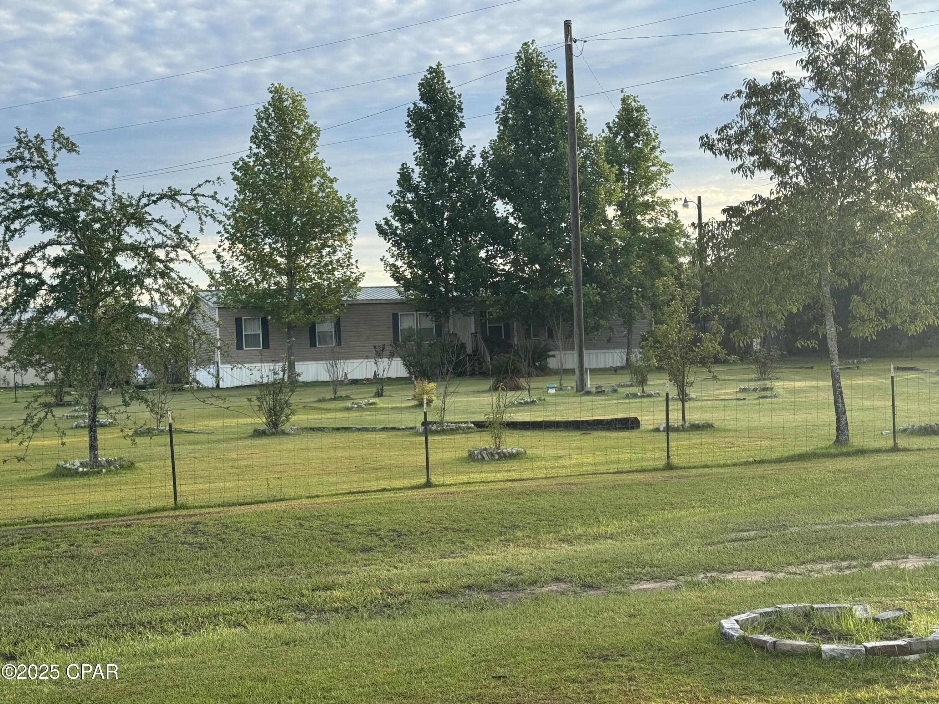 Uqtbc3vmczq_aof4rwvilyeus8nnieddcizxvvubcp8