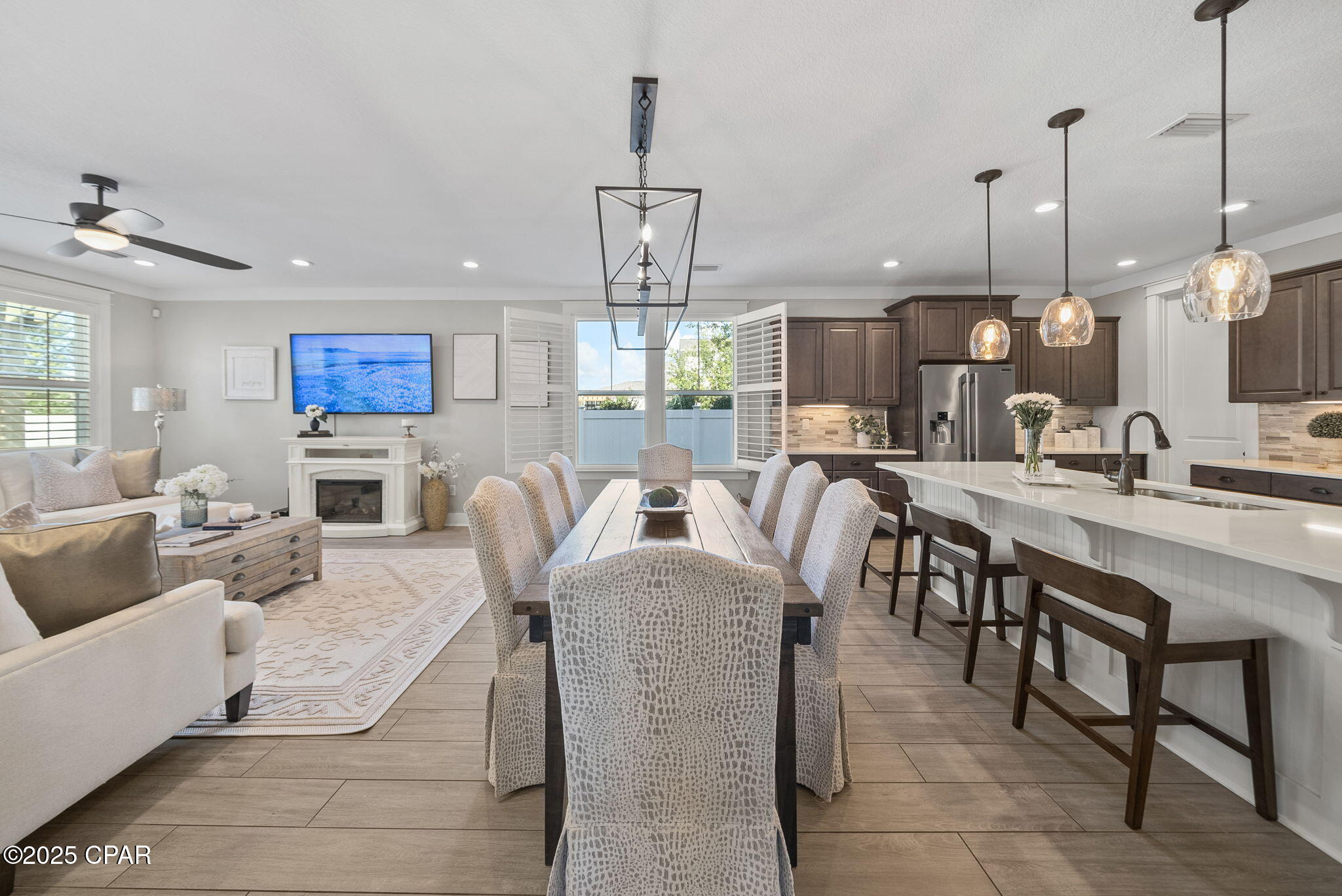 1cf7ipqsf36obyhbevcut Fhghsrfgrbffjhr2m32y0