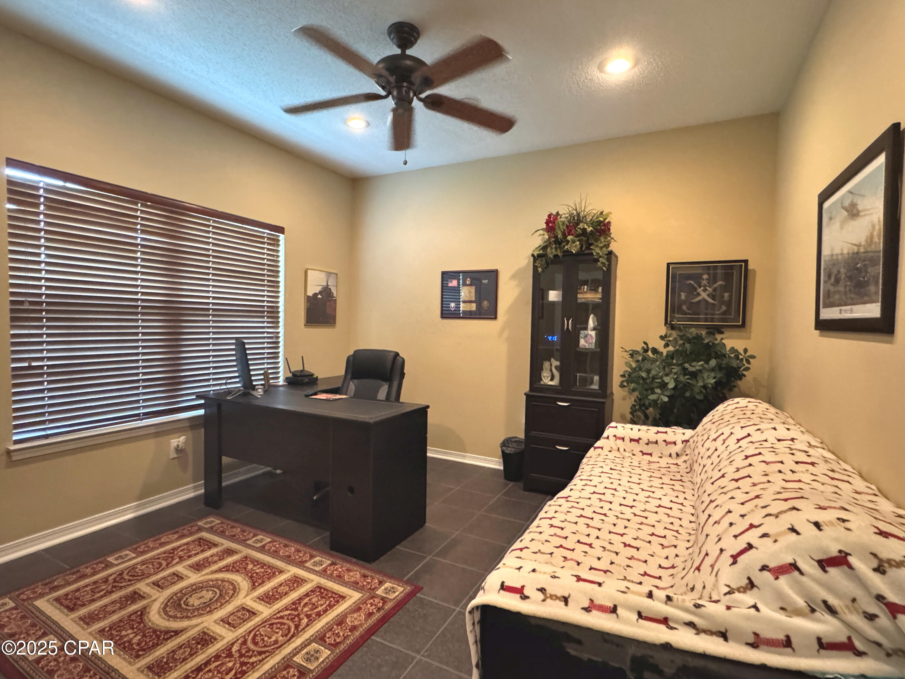 R16mz P8h08f1m1honievknnwvqbta_qre90thralk0