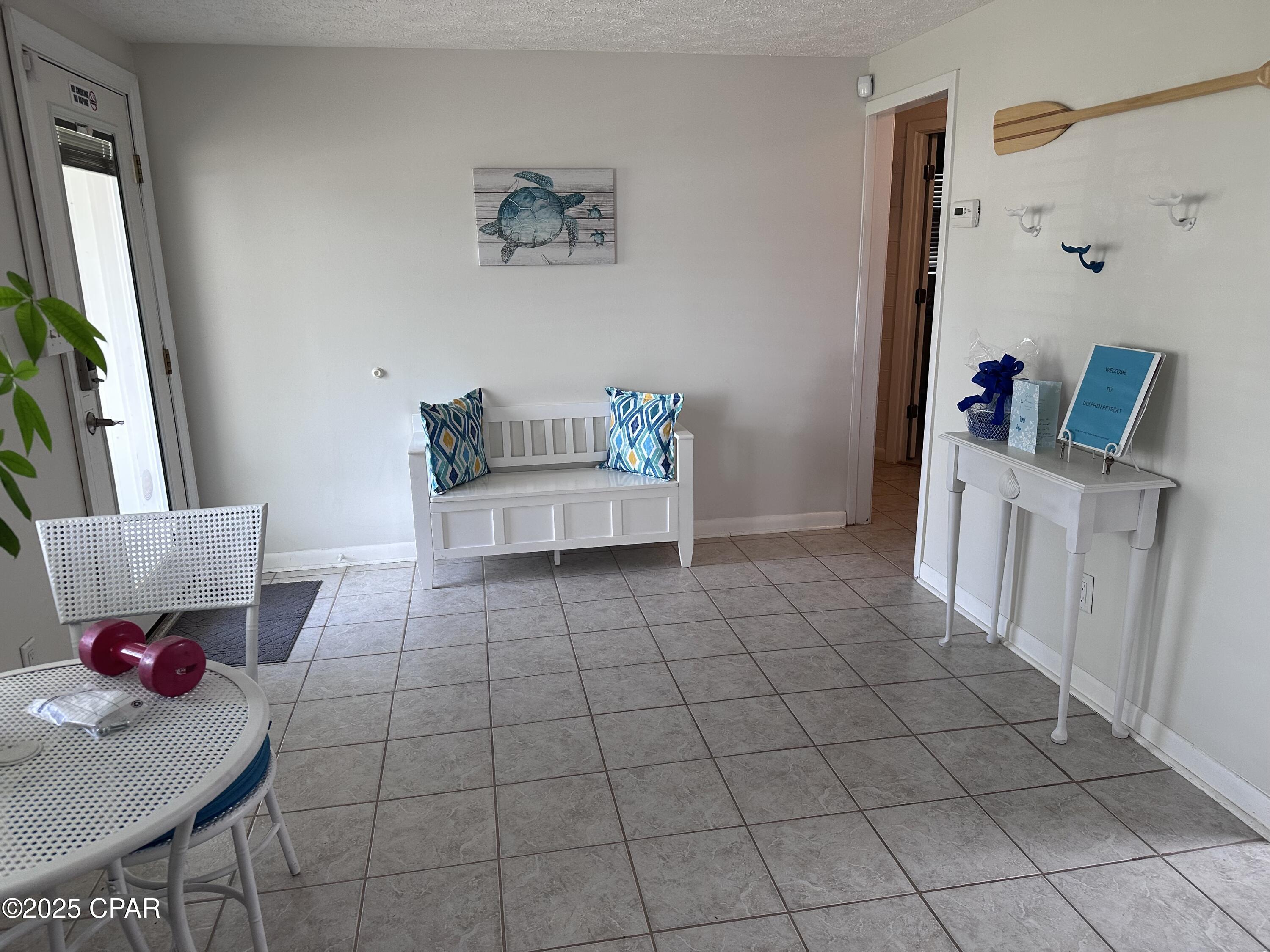 Image 4 For 5800 Pinetree Avenue