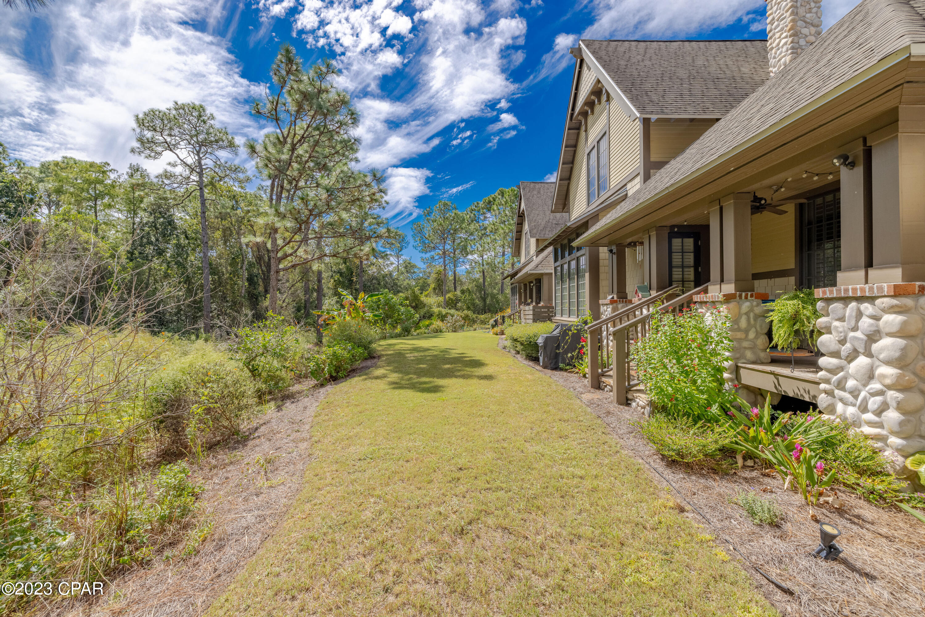 Xq926ixm  Uj5fbkm6vib0lr_n3i1j6kylmco2orlos